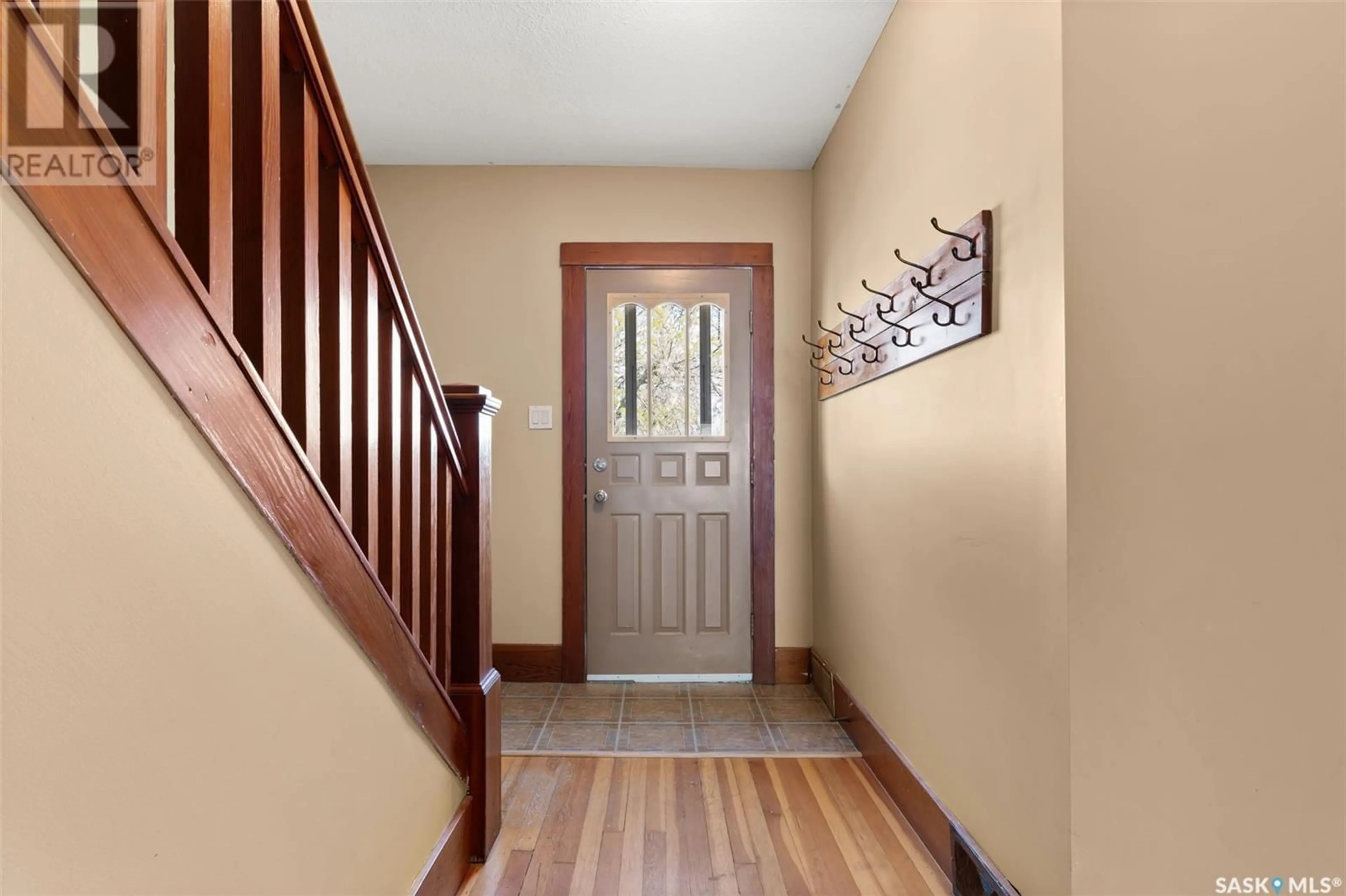 Indoor entryway for 333 MAIN STREET, Milestone Saskatchewan S0G3L0