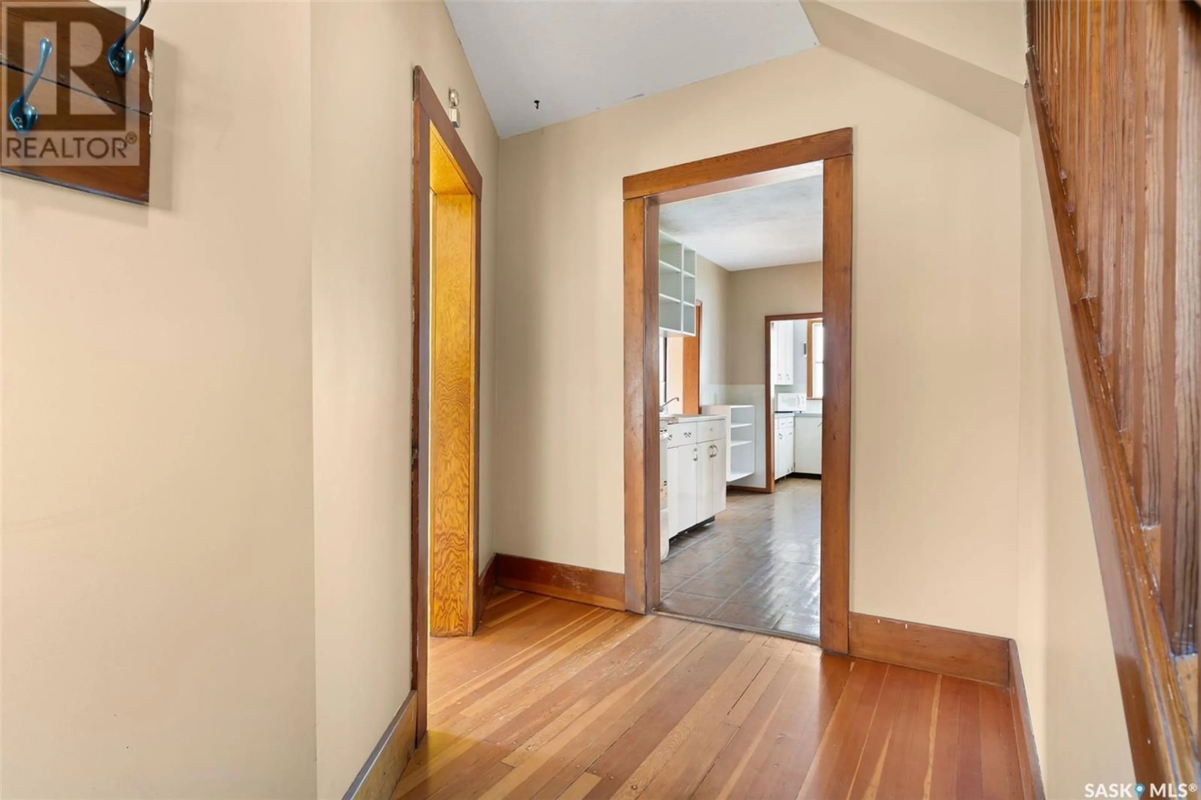 Indoor entryway for 333 MAIN STREET, Milestone Saskatchewan S0G3L0