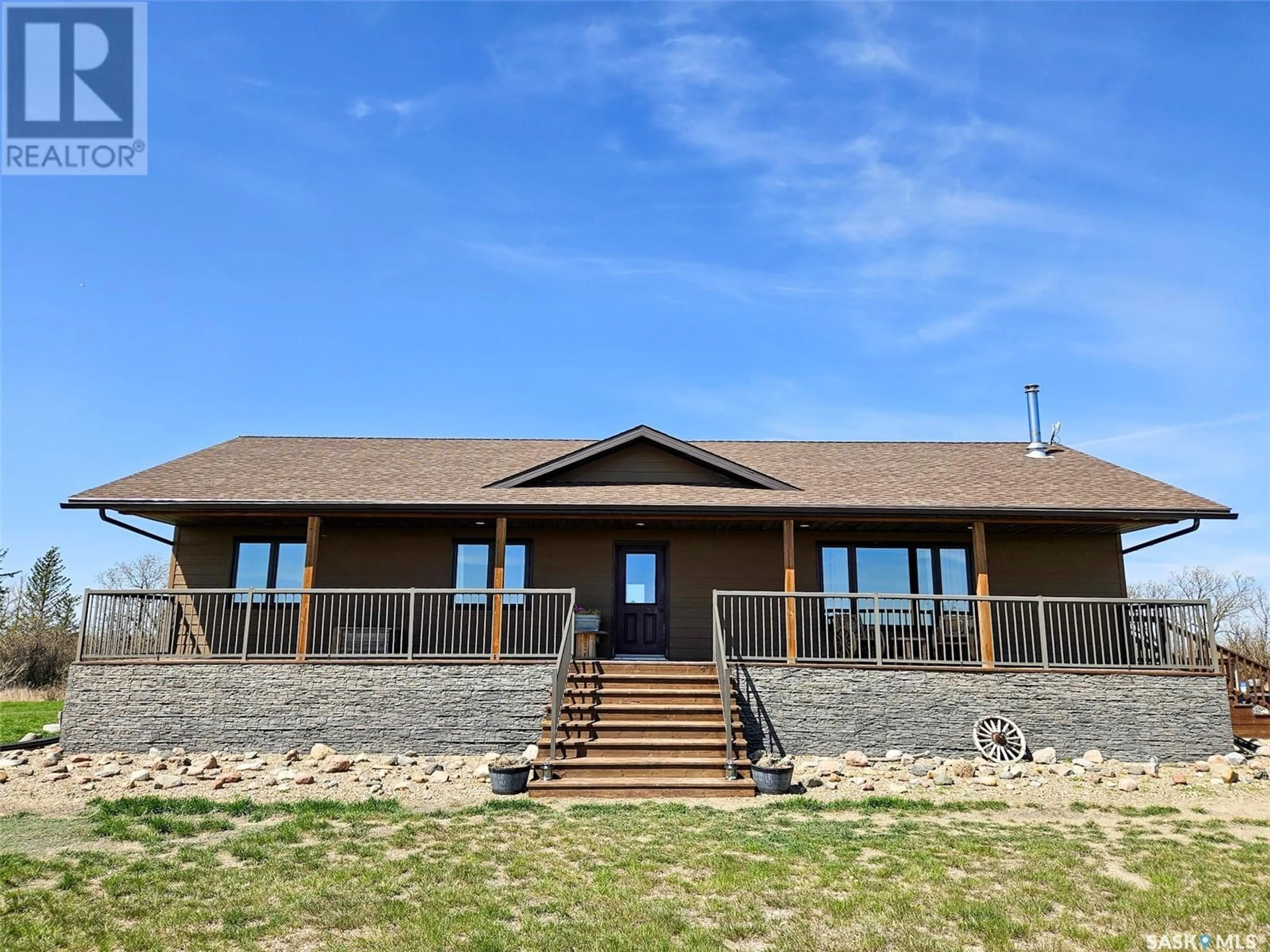 A pic from outside/outdoor area/front of a property/back of a property/a pic from drone, building for CHANDLER ACREAGE, Wood River Rm No. 74 Saskatchewan S0H2K0
