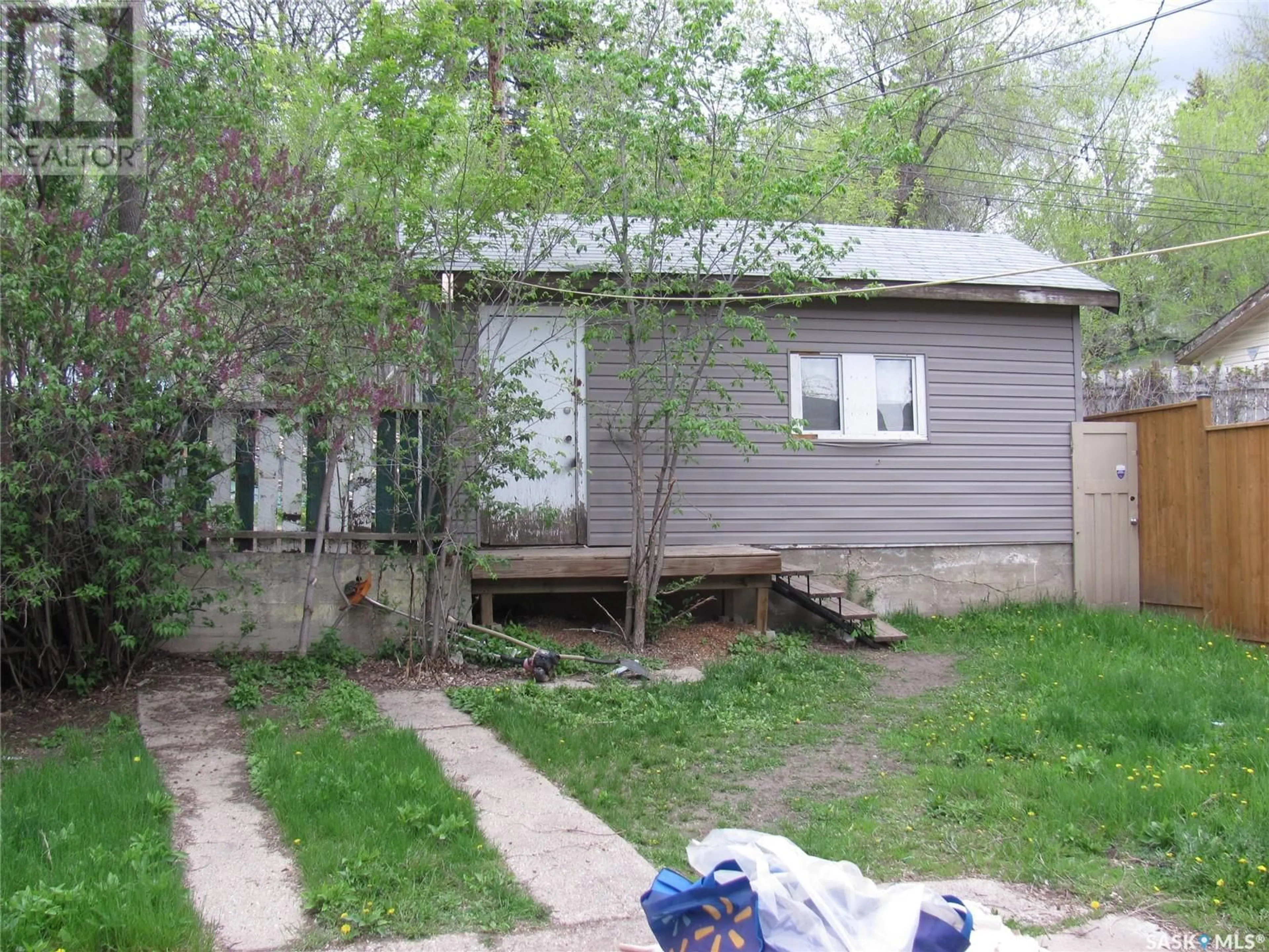 Shed for 710 WALMER ROAD, Saskatoon Saskatchewan S7L0E4