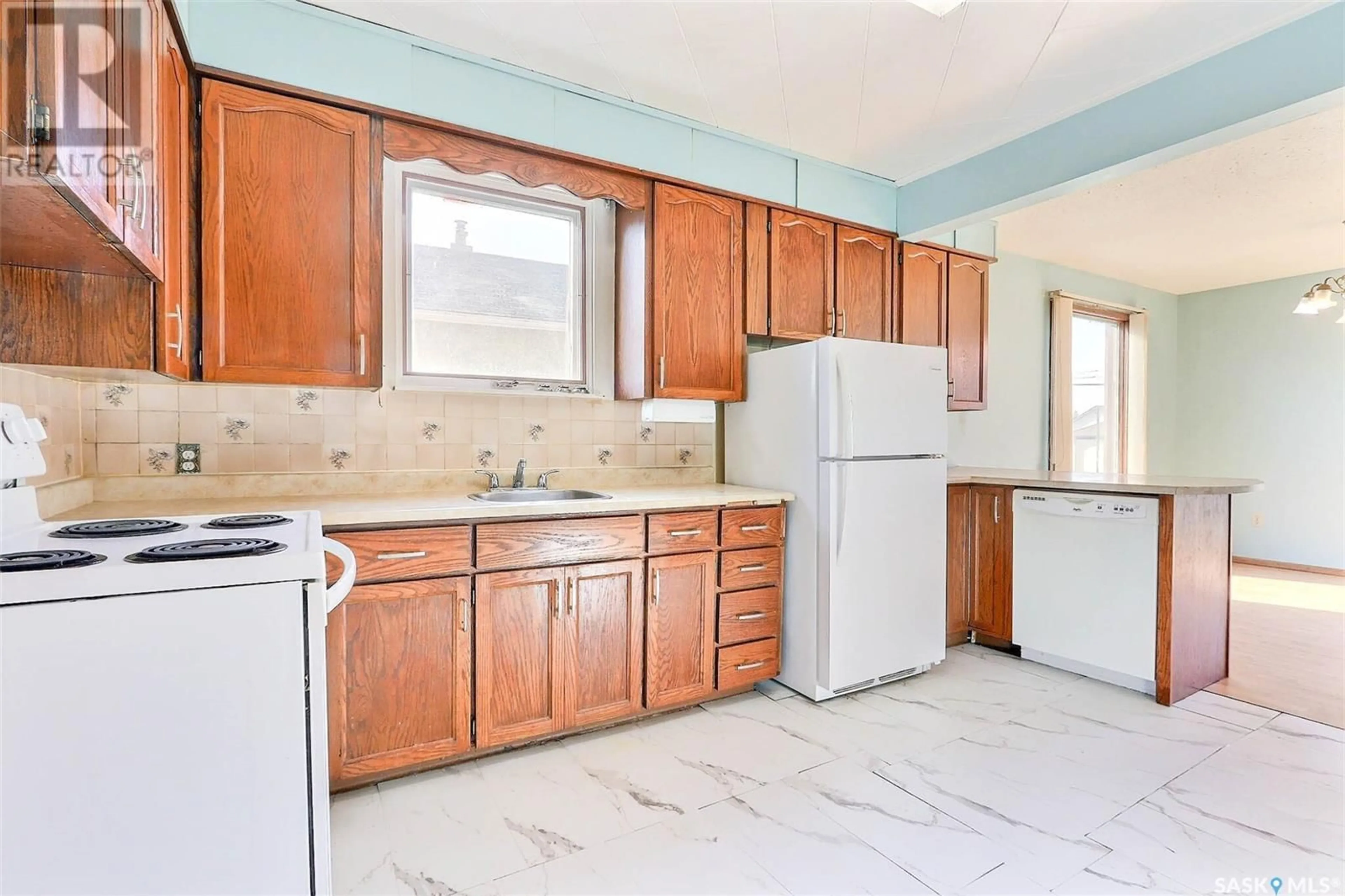 Standard kitchen, ceramic/tile floor for 784 4TH STREET, Prince Albert Saskatchewan S6V0K3