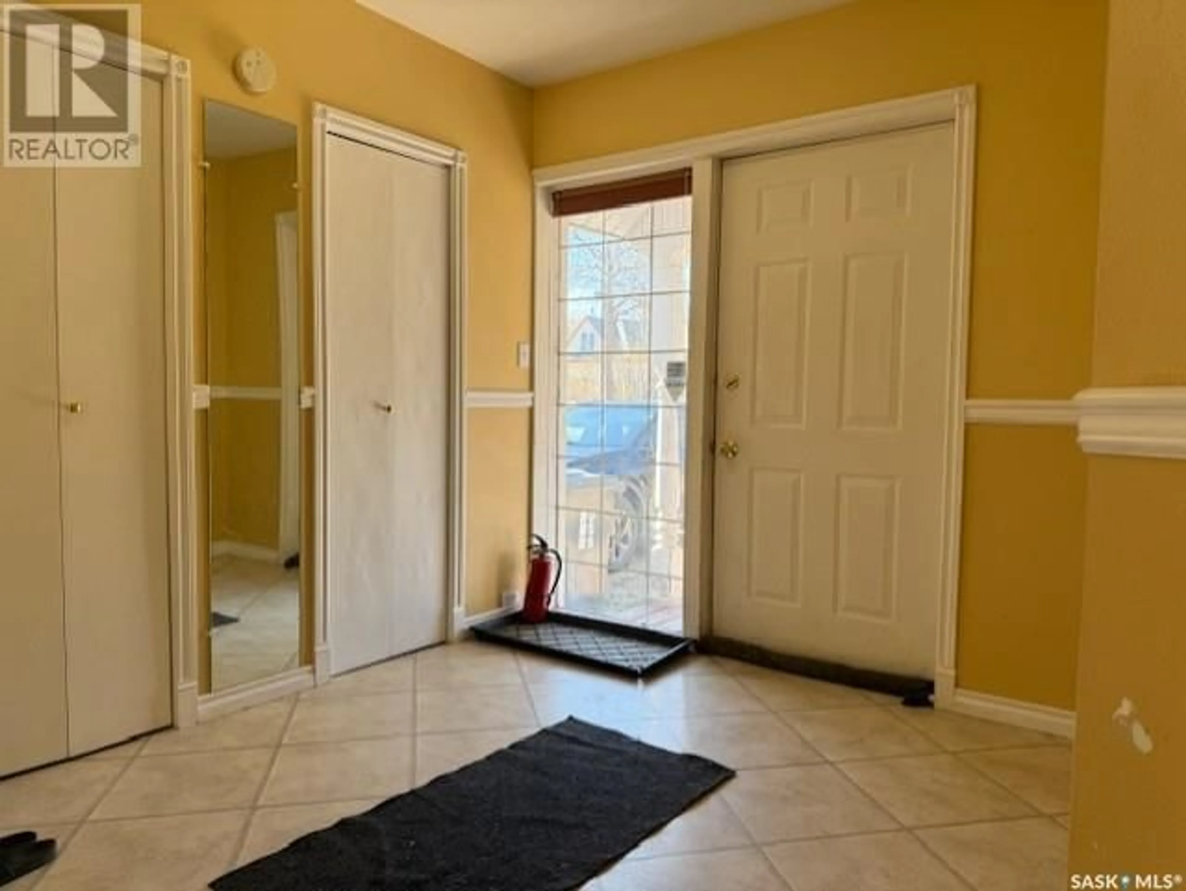 Indoor entryway for 242 5TH AVENUE, Melville Saskatchewan S0A2P0