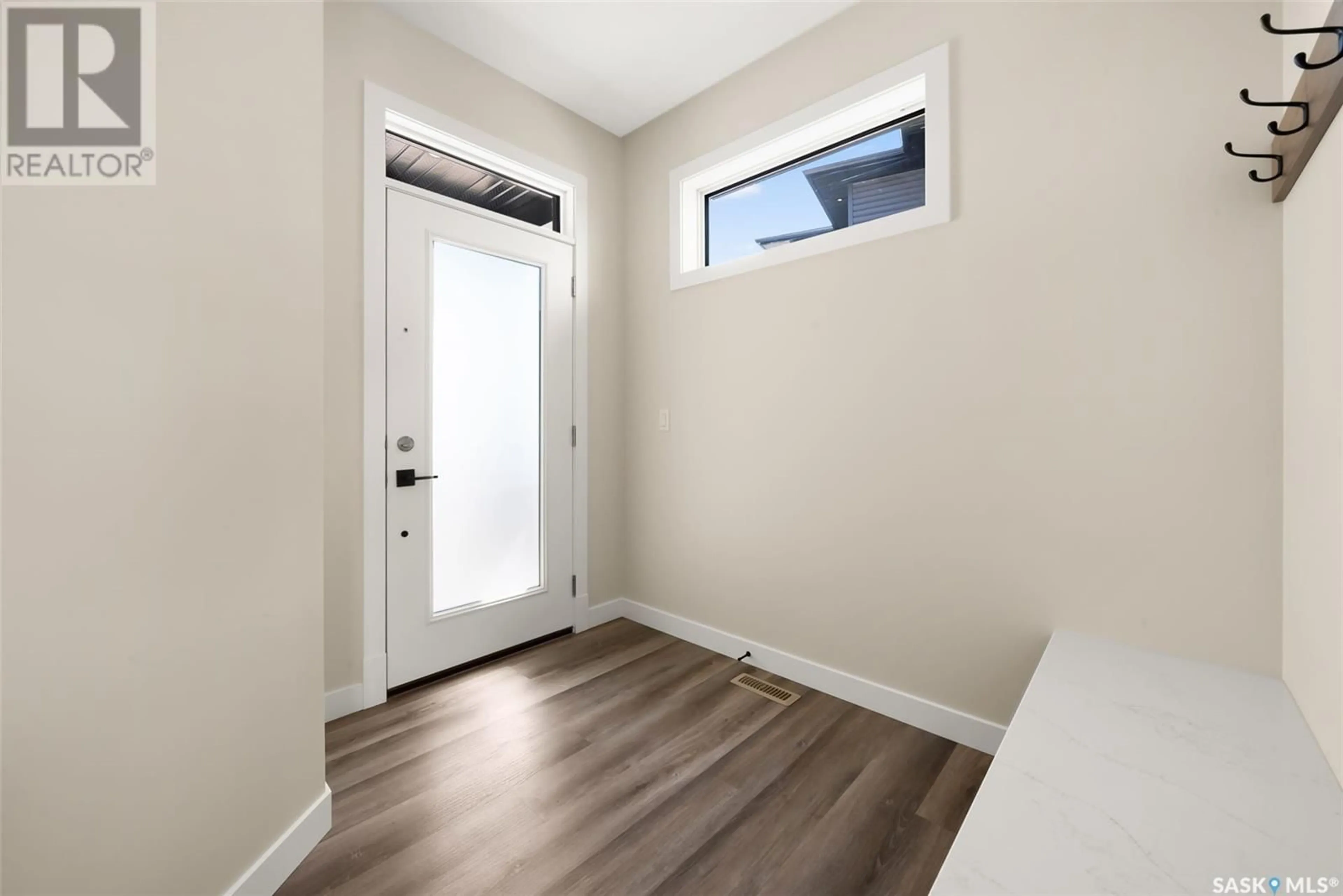 Indoor entryway for 57 LOOKOUT DRIVE, Pilot Butte Saskatchewan S0G3Z0