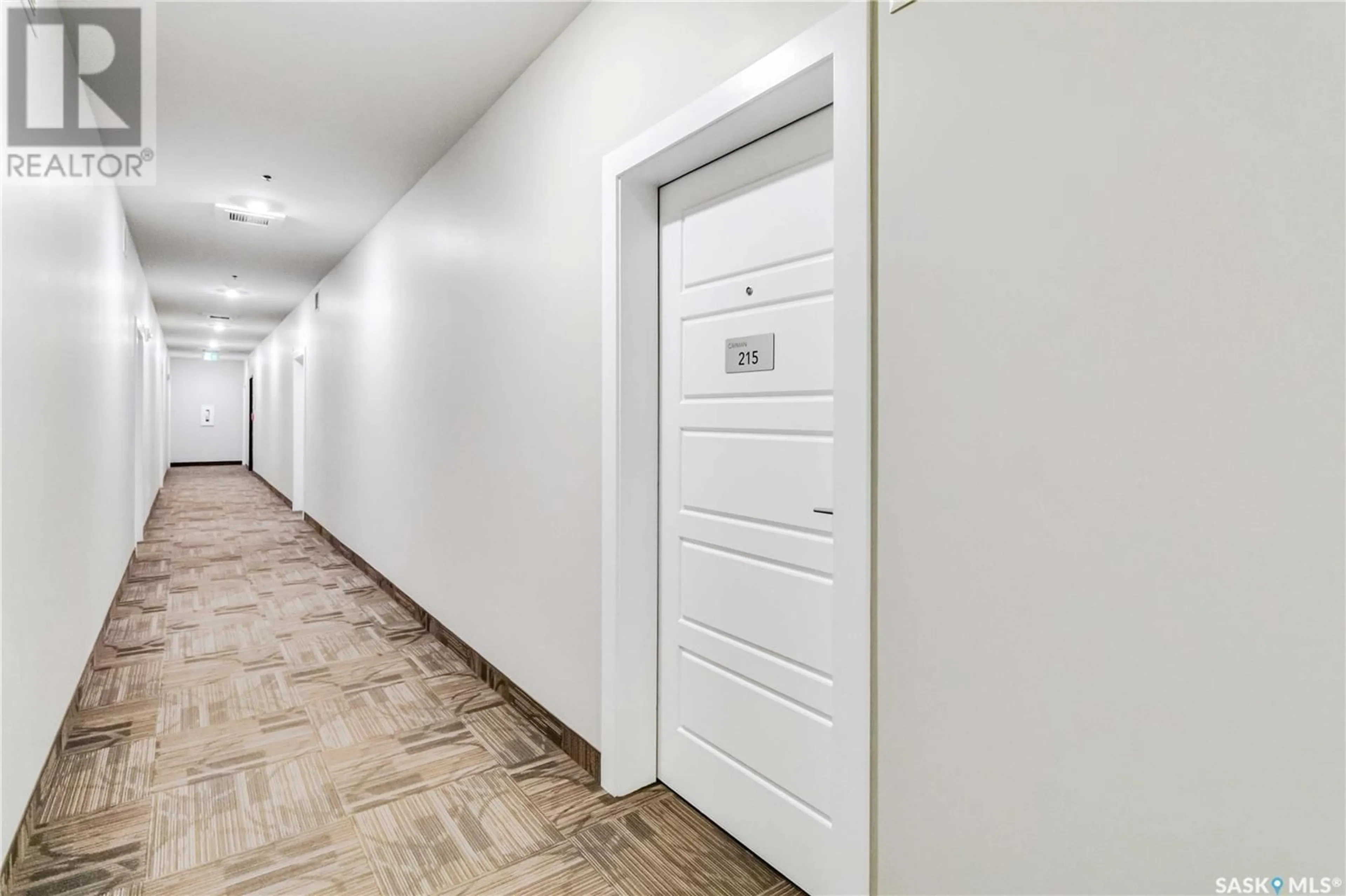 Indoor foyer for 502 - 215 PEREHUDOFF CRESCENT, Saskatoon Saskatchewan S7N4H6