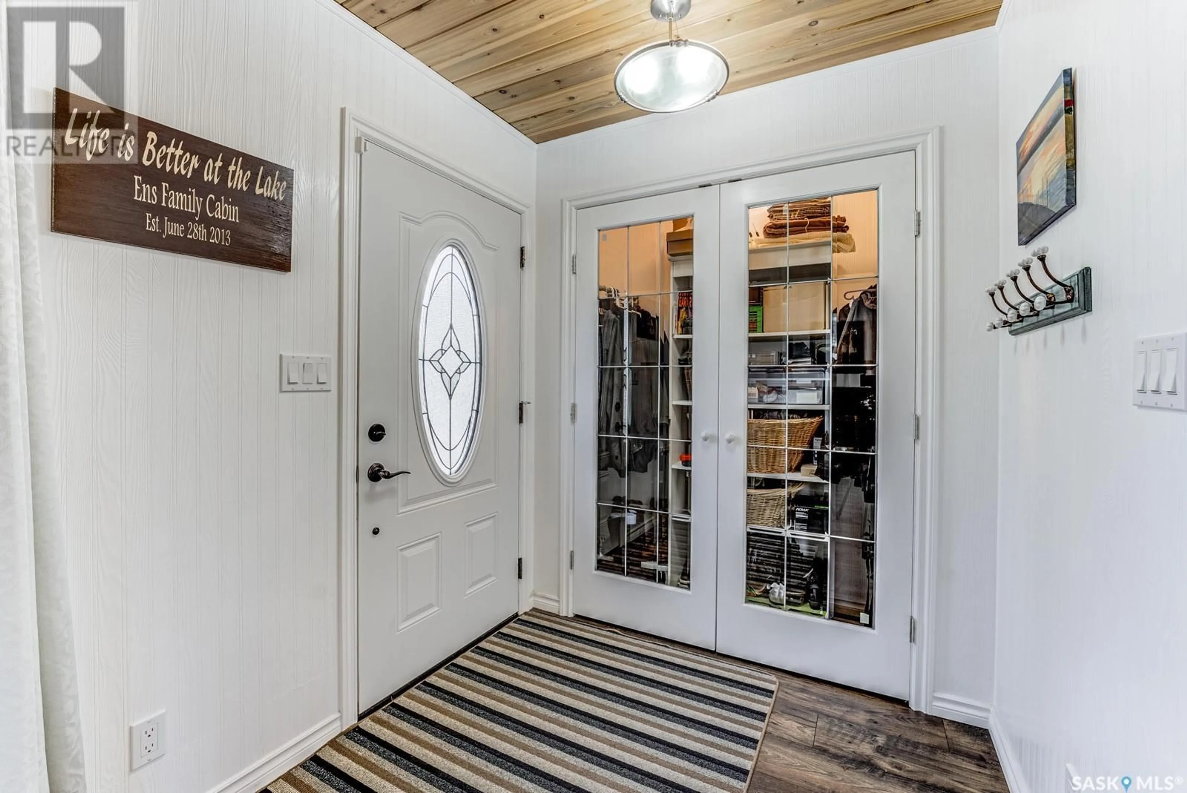 Indoor entryway for 303A LAC DES ILES ROAD, Lac Des Iles Saskatchewan S0M1A0