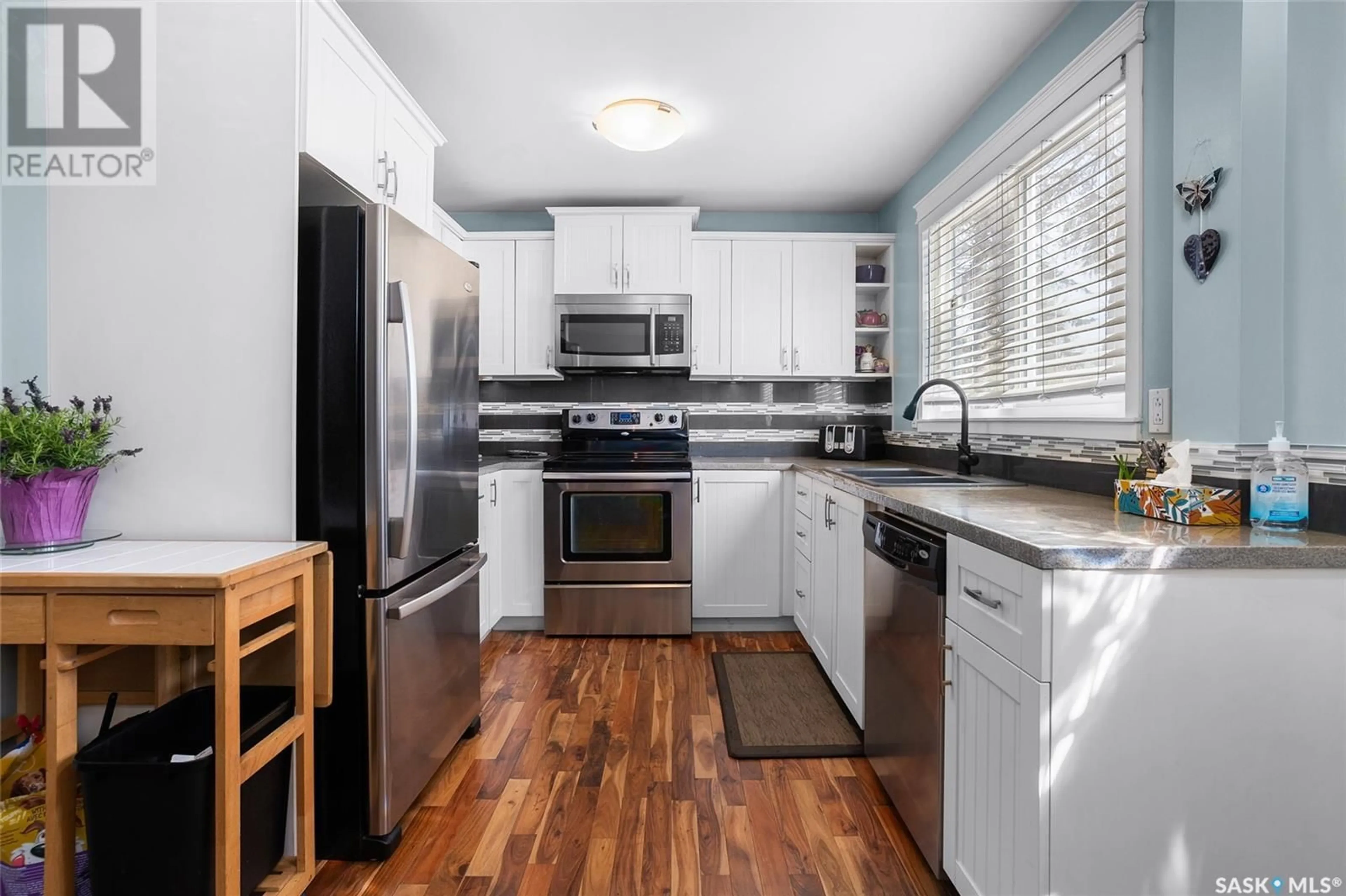Unknown for 90 ROSS CRESCENT, Saskatoon Saskatchewan S7L4B3