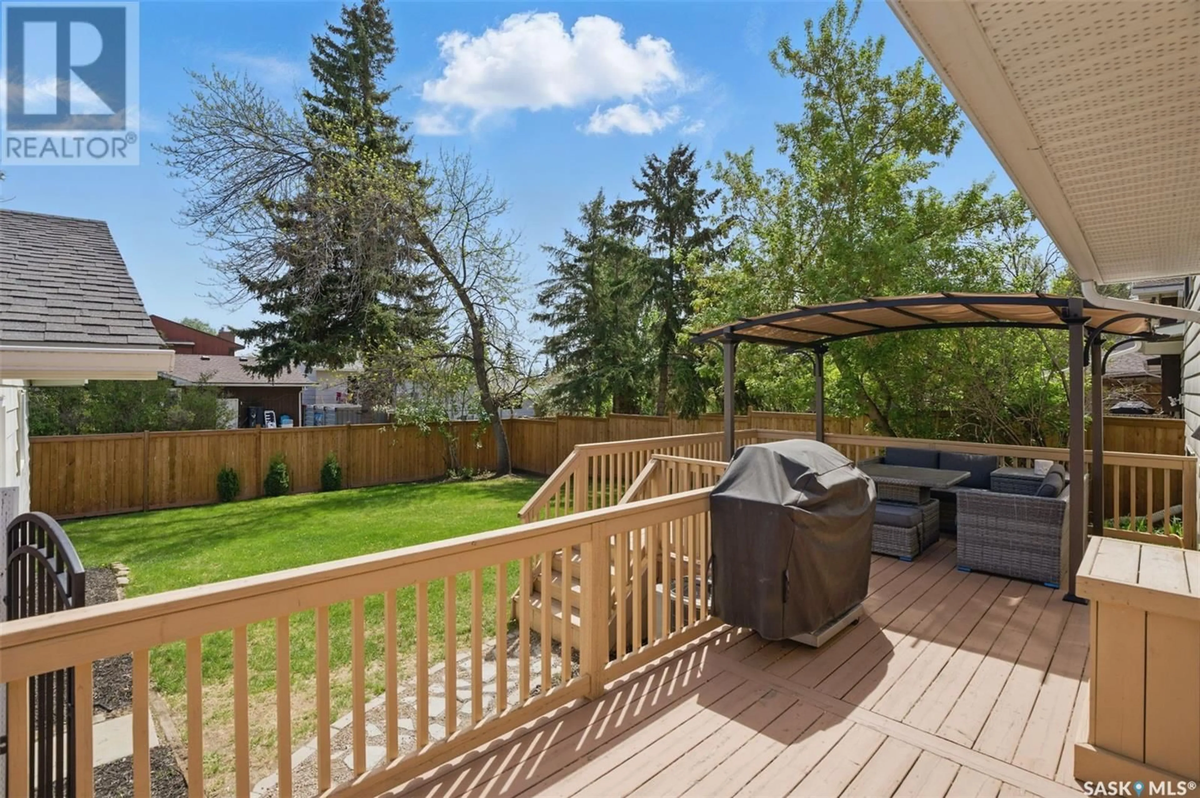 Patio, water/lake/river/ocean view for 14 SCHWAGER CRESCENT, Saskatoon Saskatchewan S7H5C2
