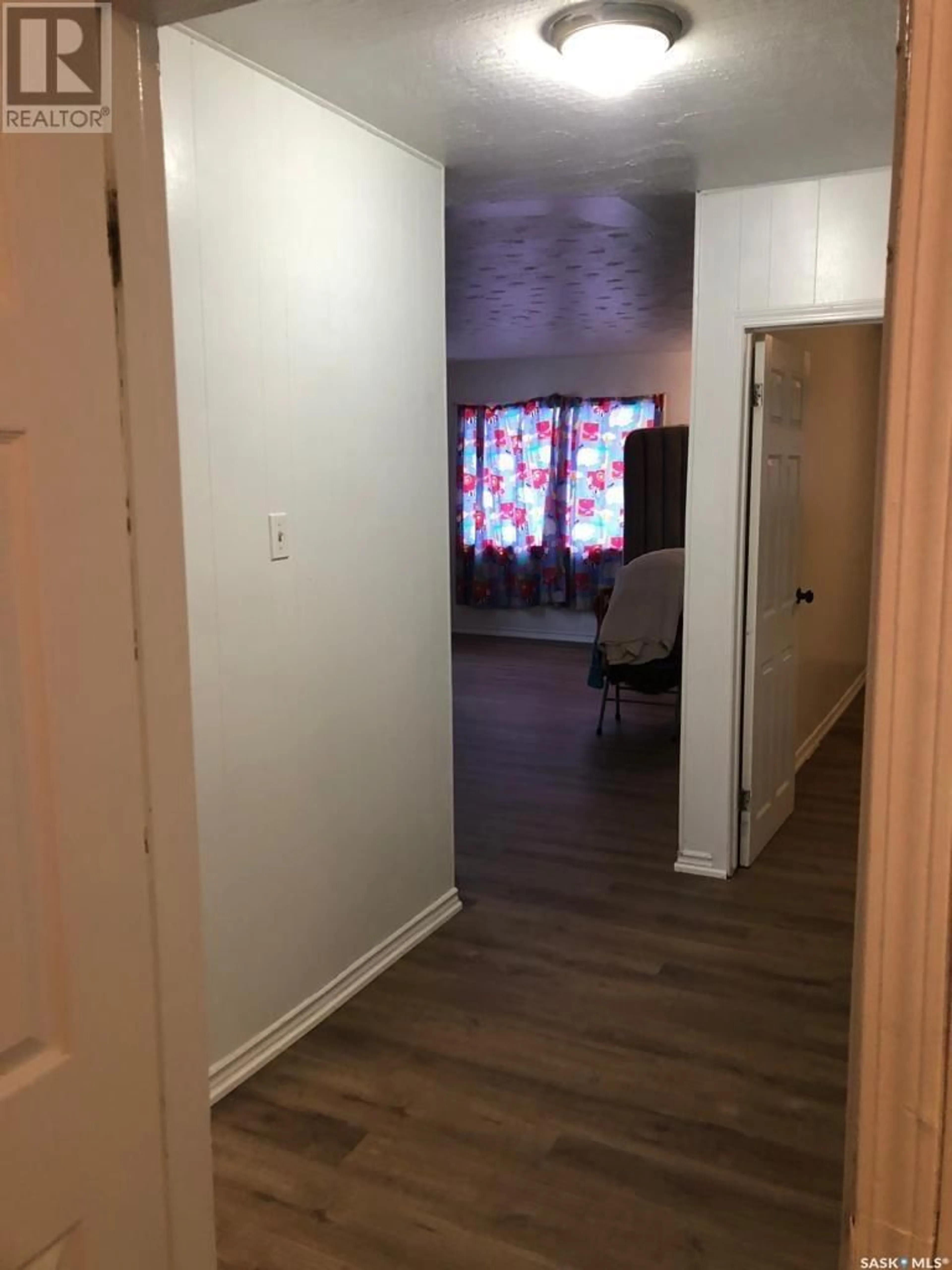 A pic of a room for 128 S AVENUE S, Saskatoon Saskatchewan S7M2Z6
