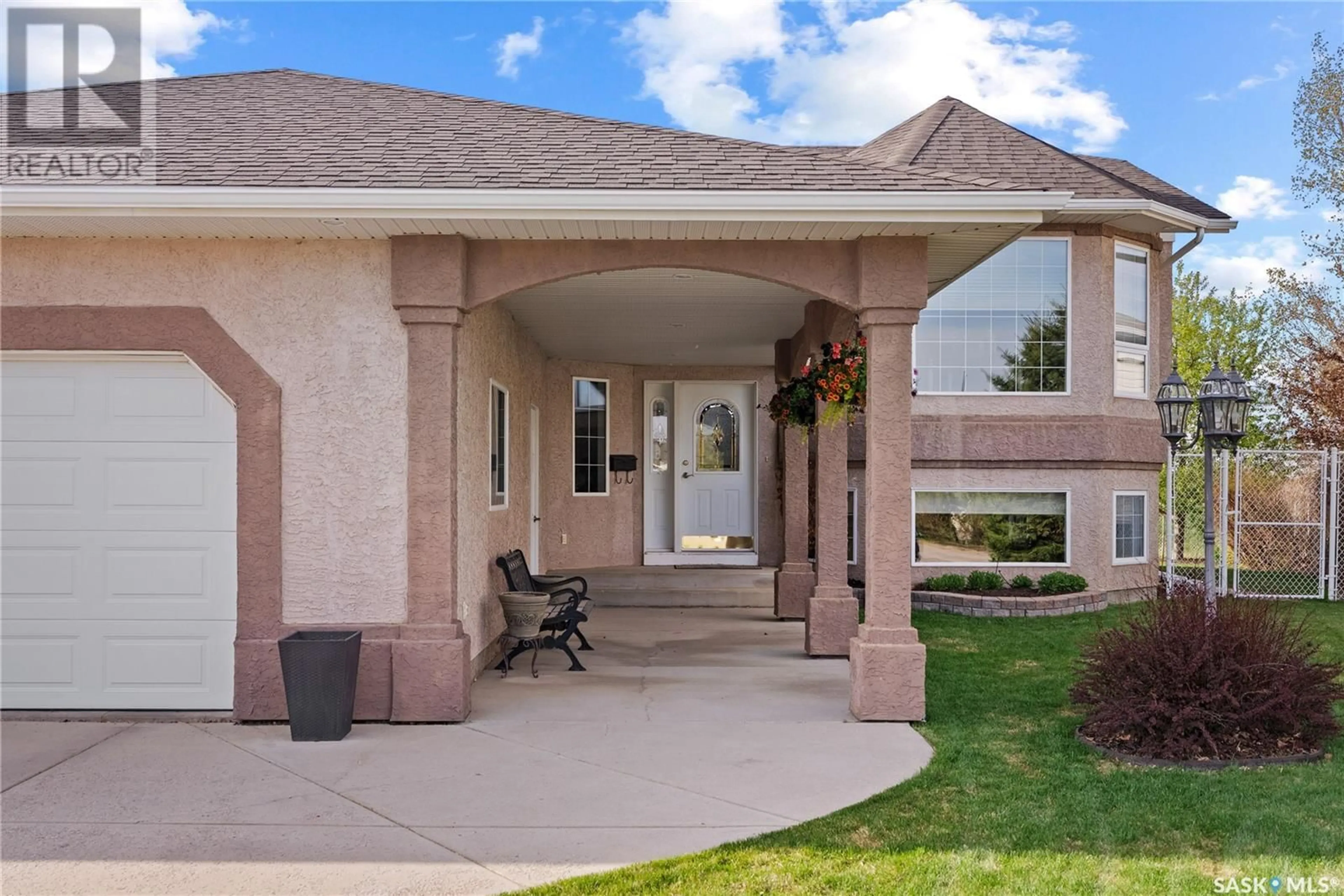 Unknown for 414 POBRAN COURT, Saskatoon Saskatchewan S7S1L4
