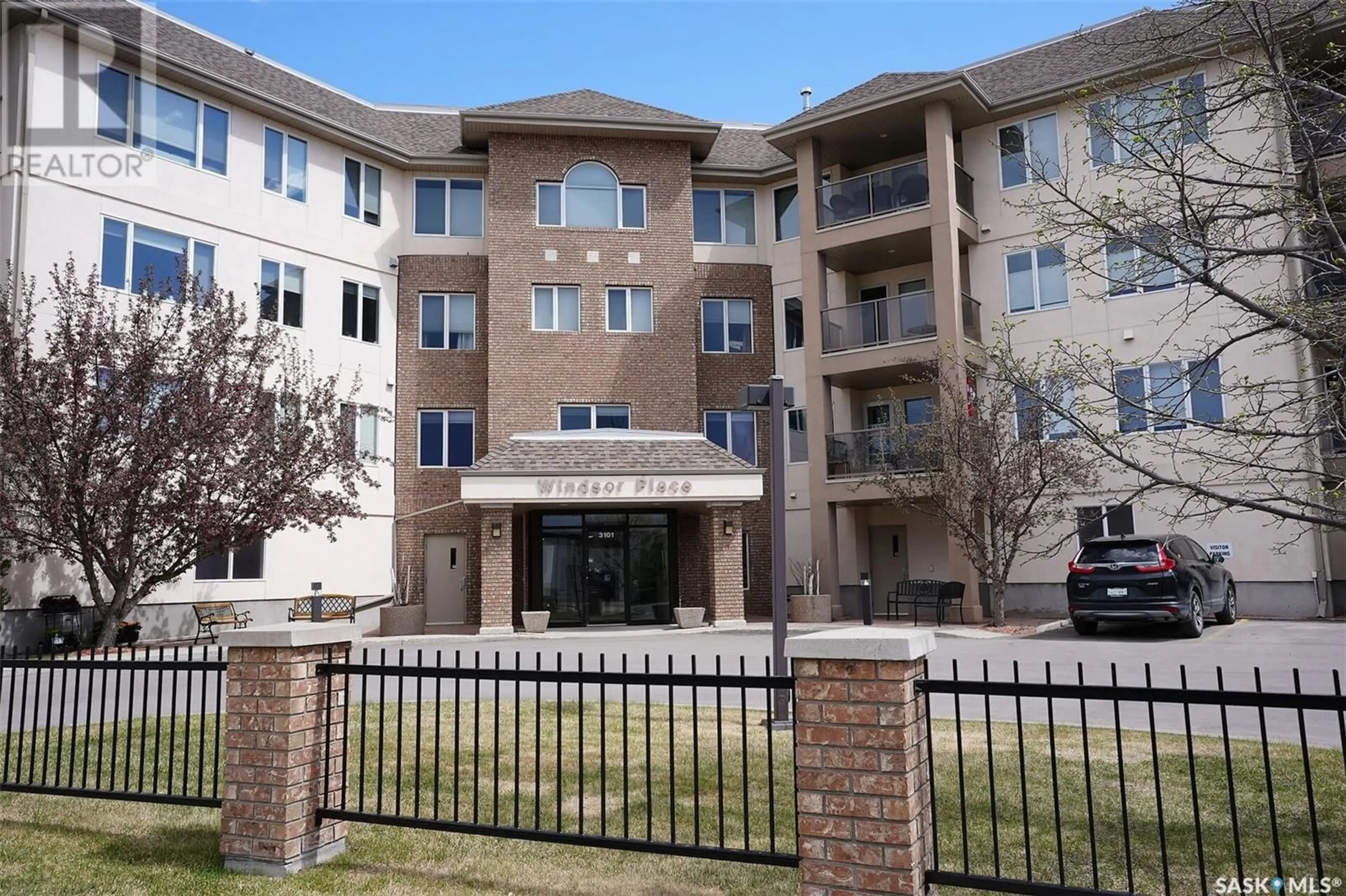 Unknown for 202 - 3101 RENFREW CRESCENT, Regina Saskatchewan S4V3B6