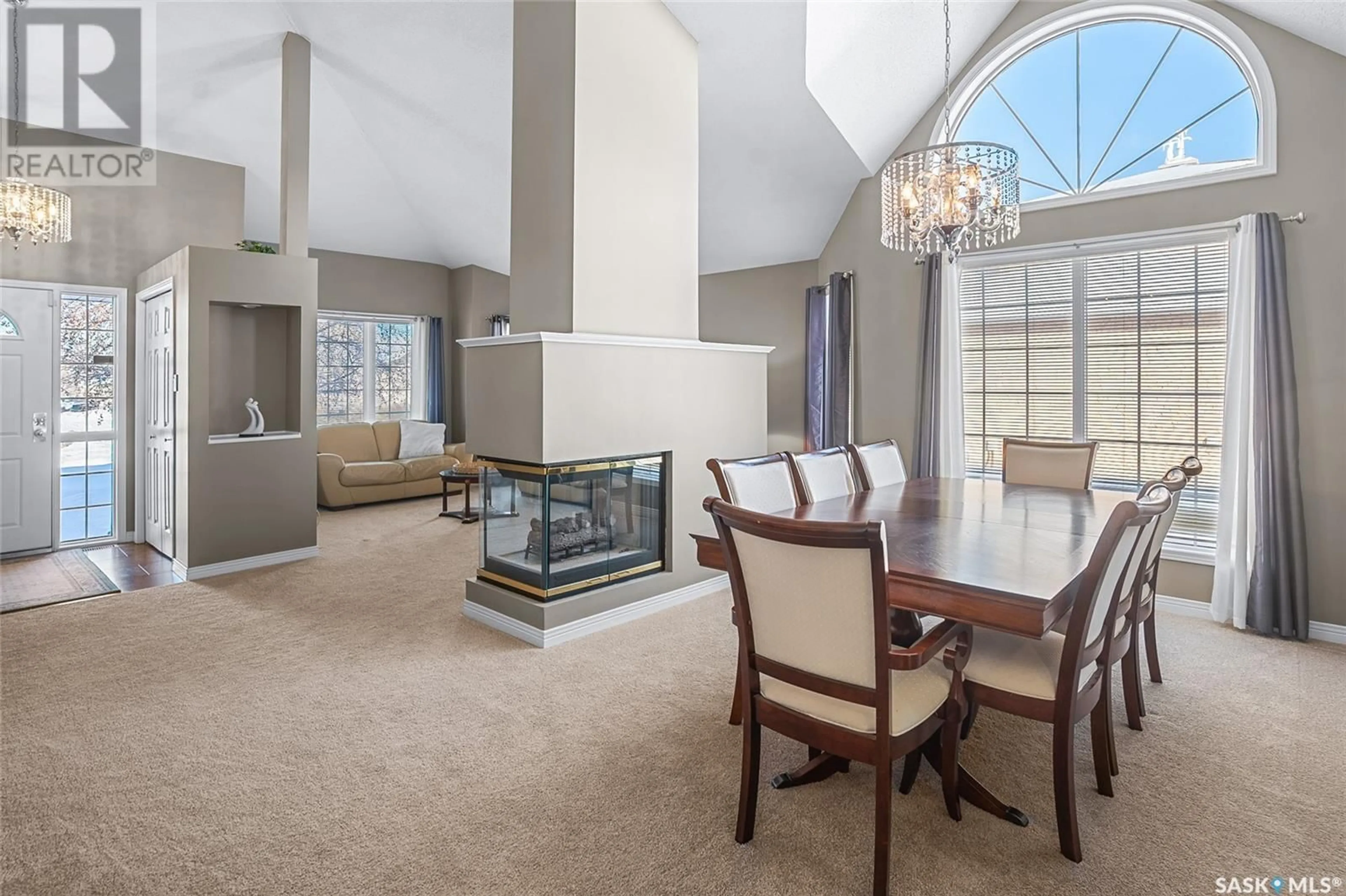 Living room with furniture, carpet floor for 14 107 REVER ROAD, Saskatoon Saskatchewan S7S1G8
