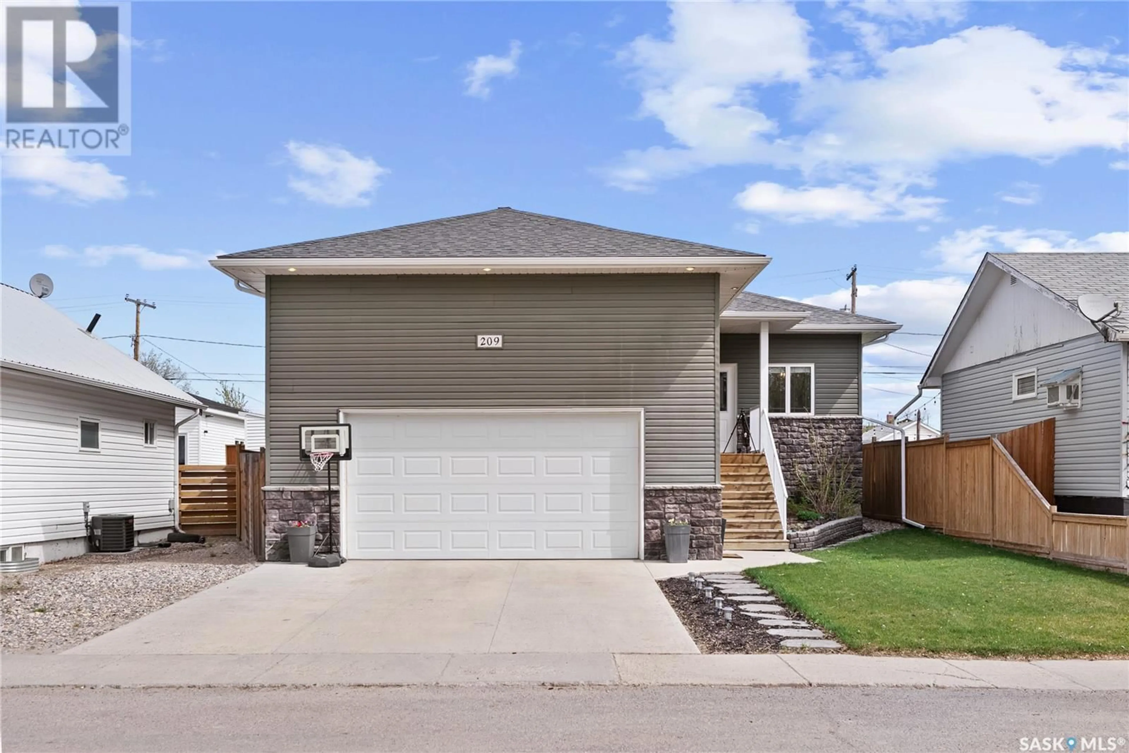 Unknown for 209 5TH AVENUE, Biggar Saskatchewan S0K0M0