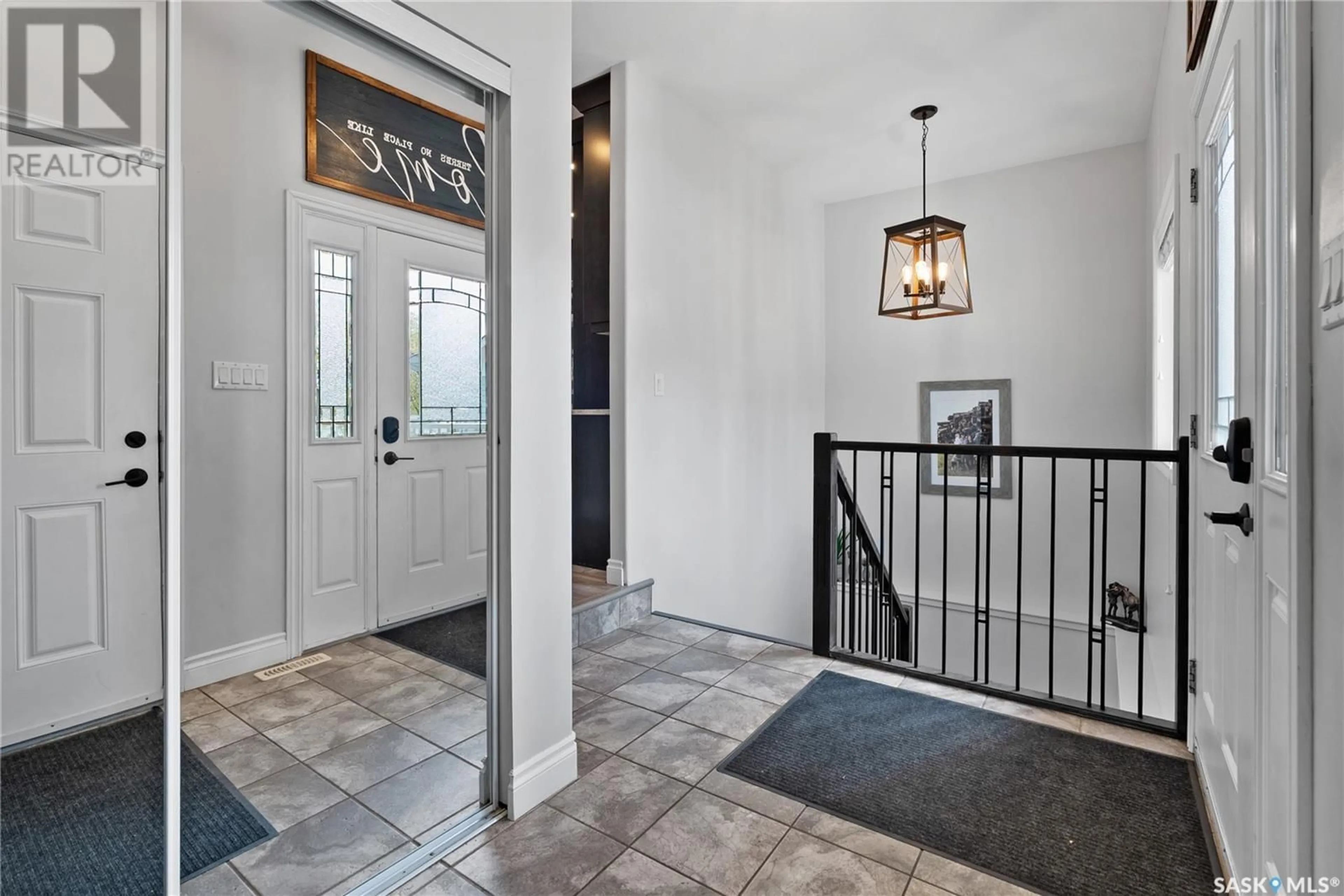 Indoor entryway for 209 5TH AVENUE, Biggar Saskatchewan S0K0M0