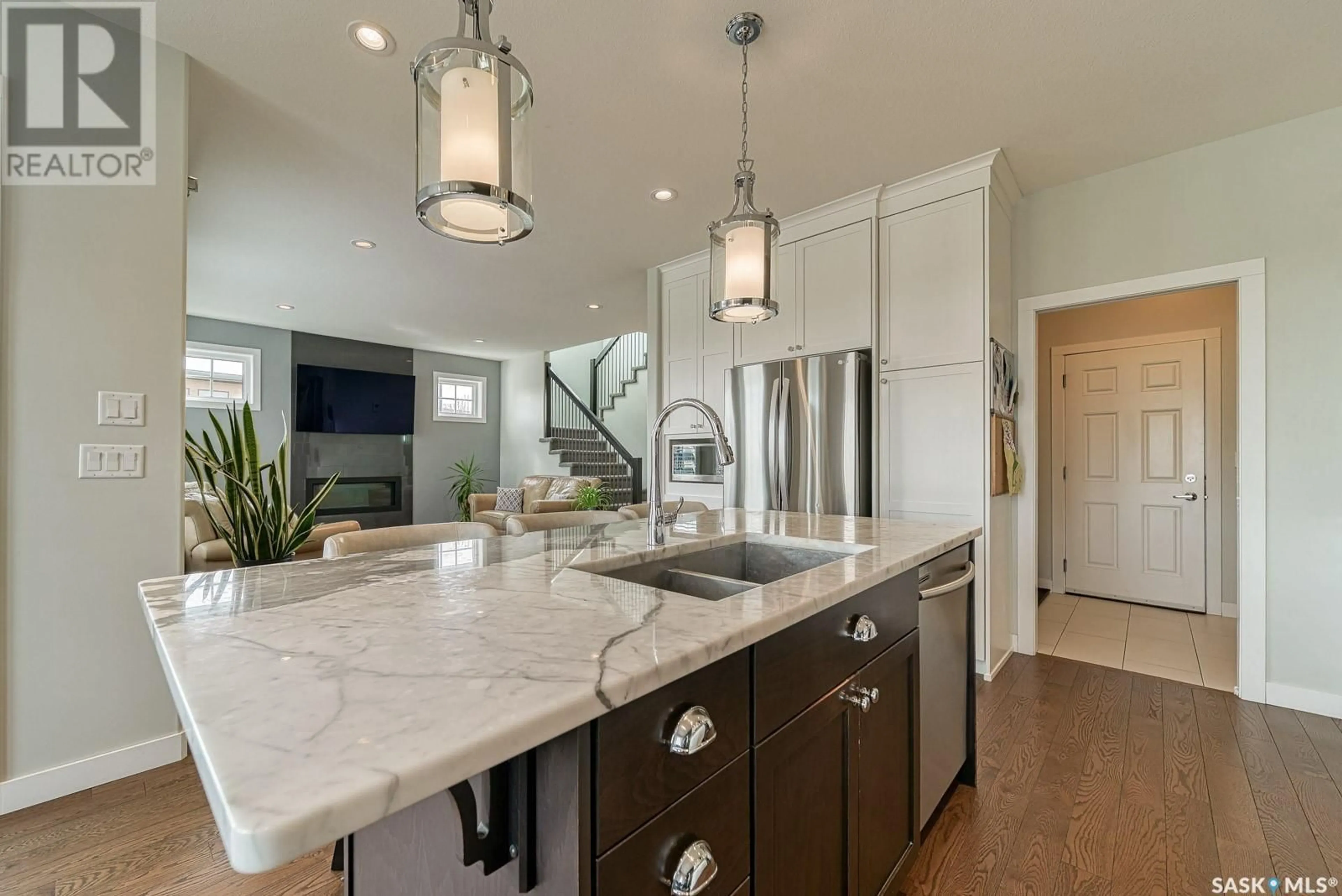 Contemporary kitchen, ceramic/tile floor for 4834 UPSON ROAD, Regina Saskatchewan S4W0A6