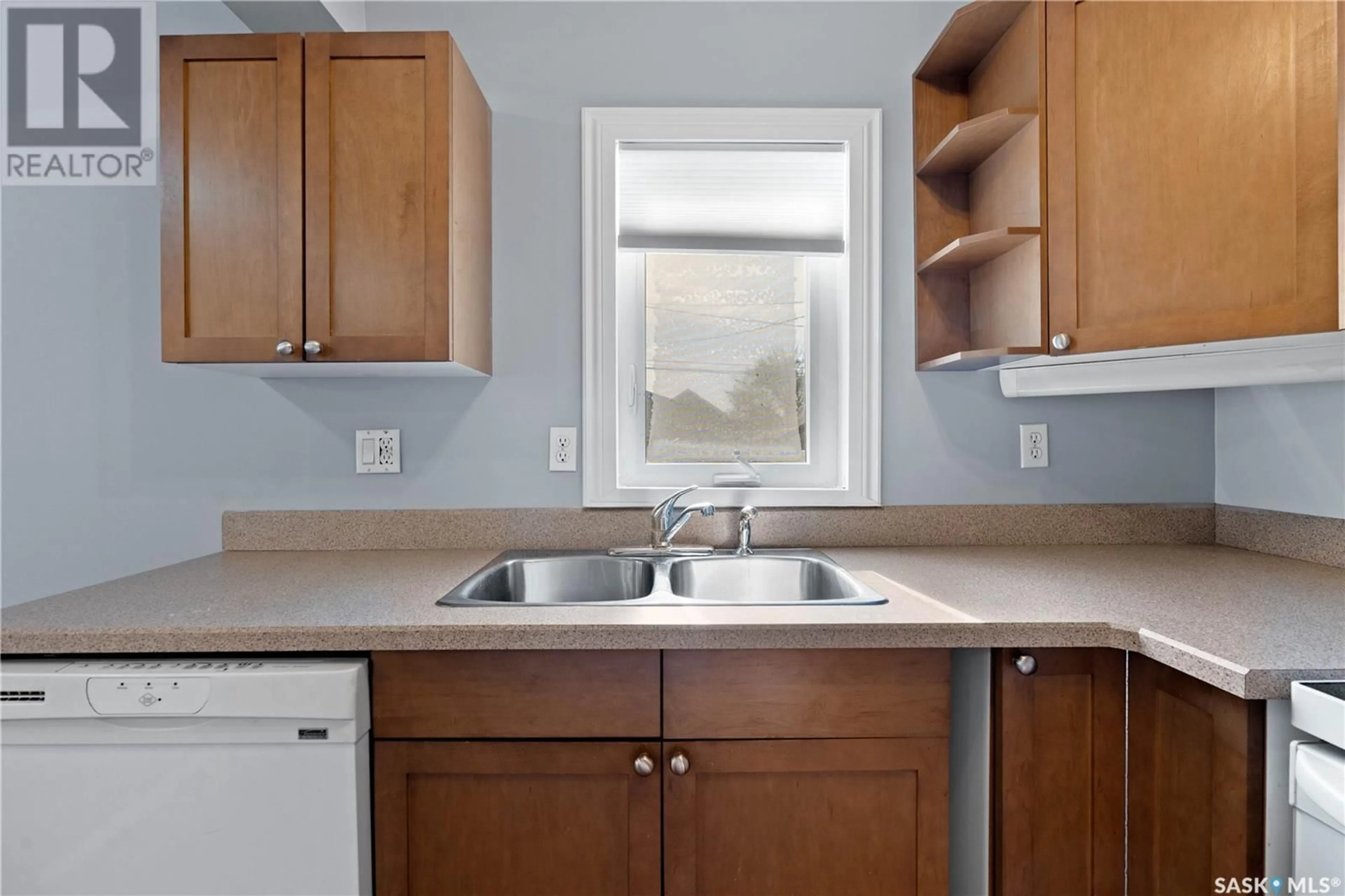 Standard kitchen, unknown for 2240 MCDONALD STREET, Regina Saskatchewan S4N2Y8