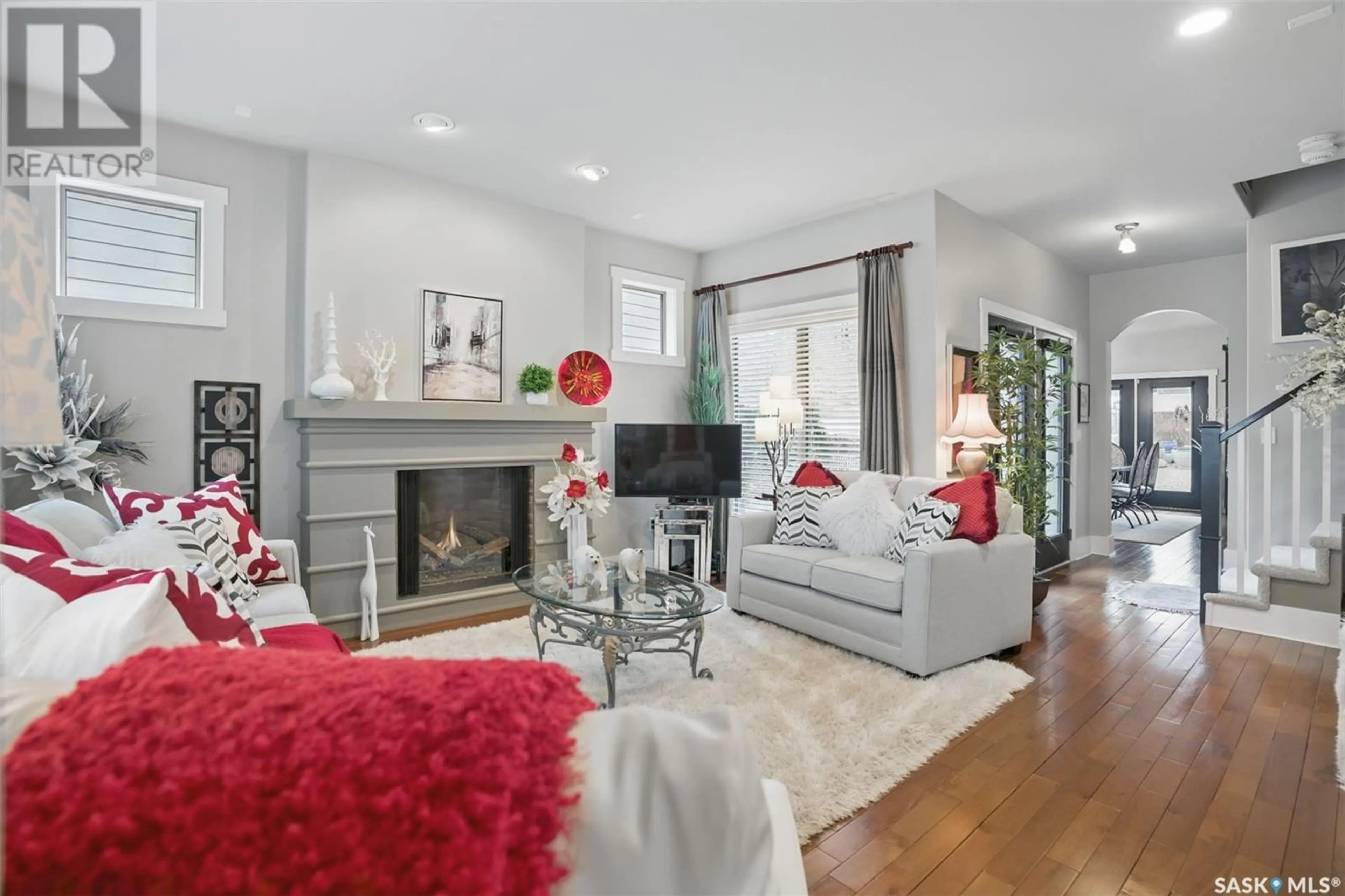Living room with furniture, unknown for 1603A 9TH AVENUE, Saskatoon Saskatchewan S7K2Z9