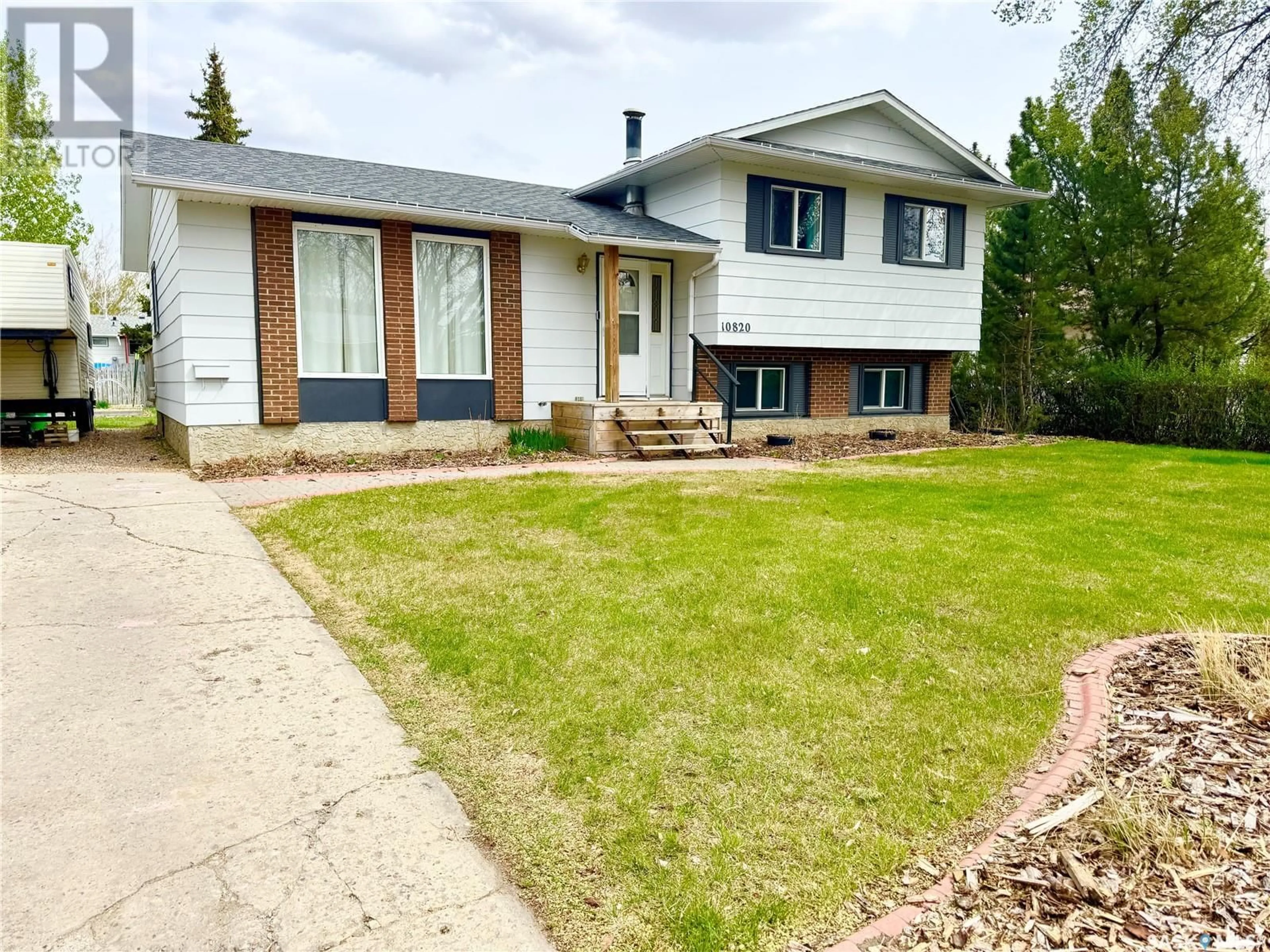 Unknown for 10820 MEIGHEN CRESCENT, North Battleford Saskatchewan S9A3L3