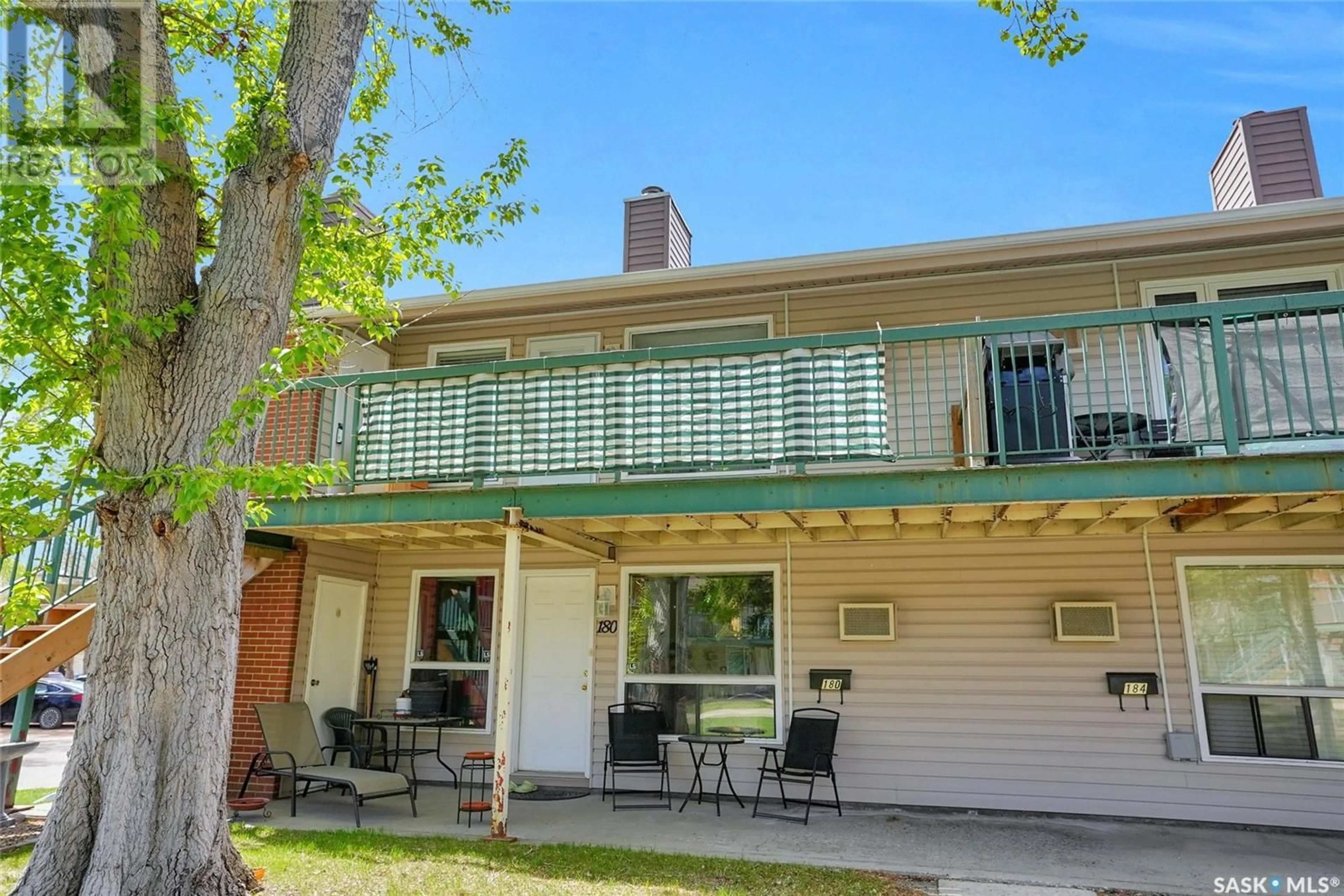 Patio, street for 182 GORE PLACE, Regina Saskatchewan S4T7S4