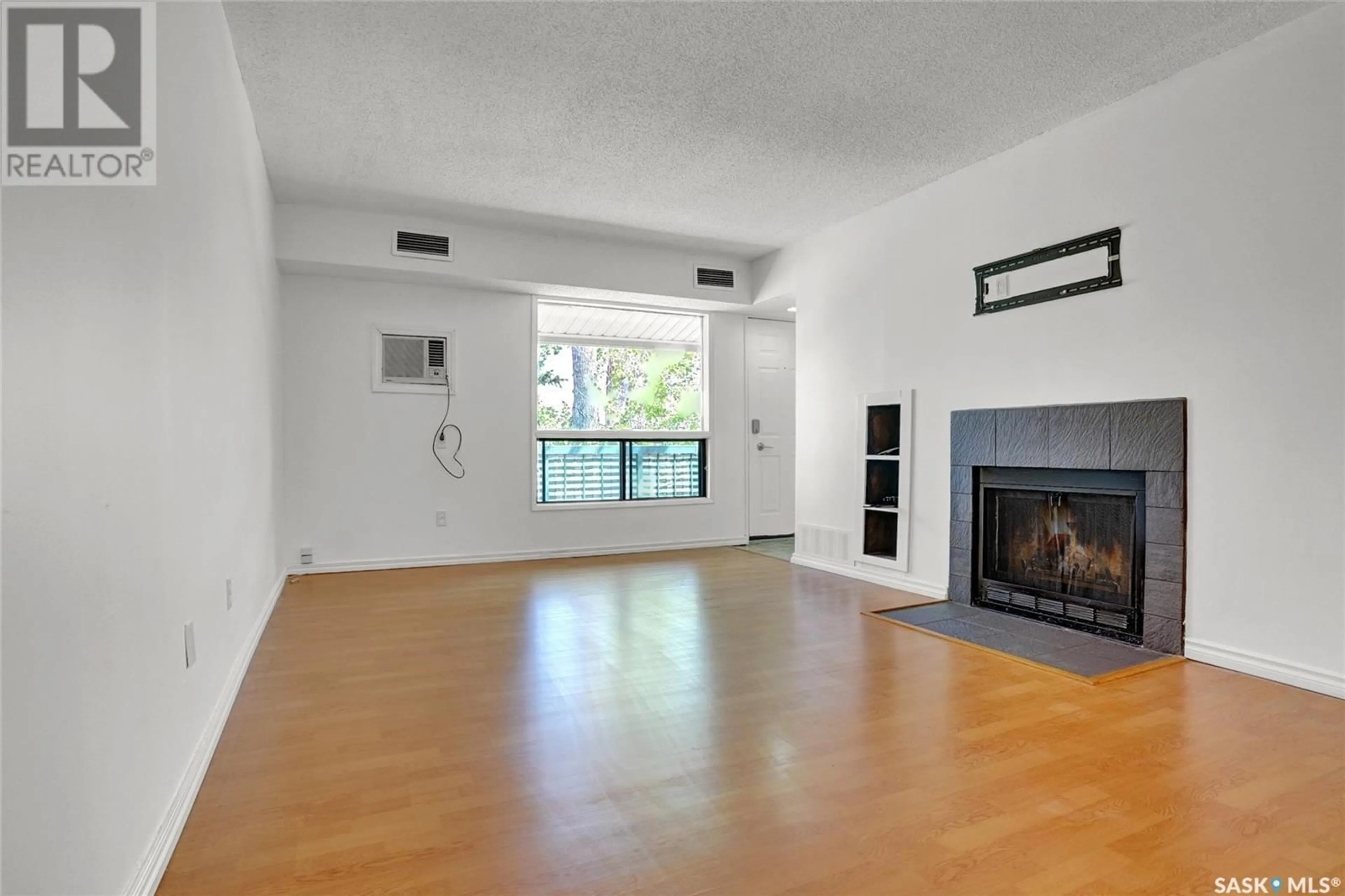 A pic of a room for 182 GORE PLACE, Regina Saskatchewan S4T7S4
