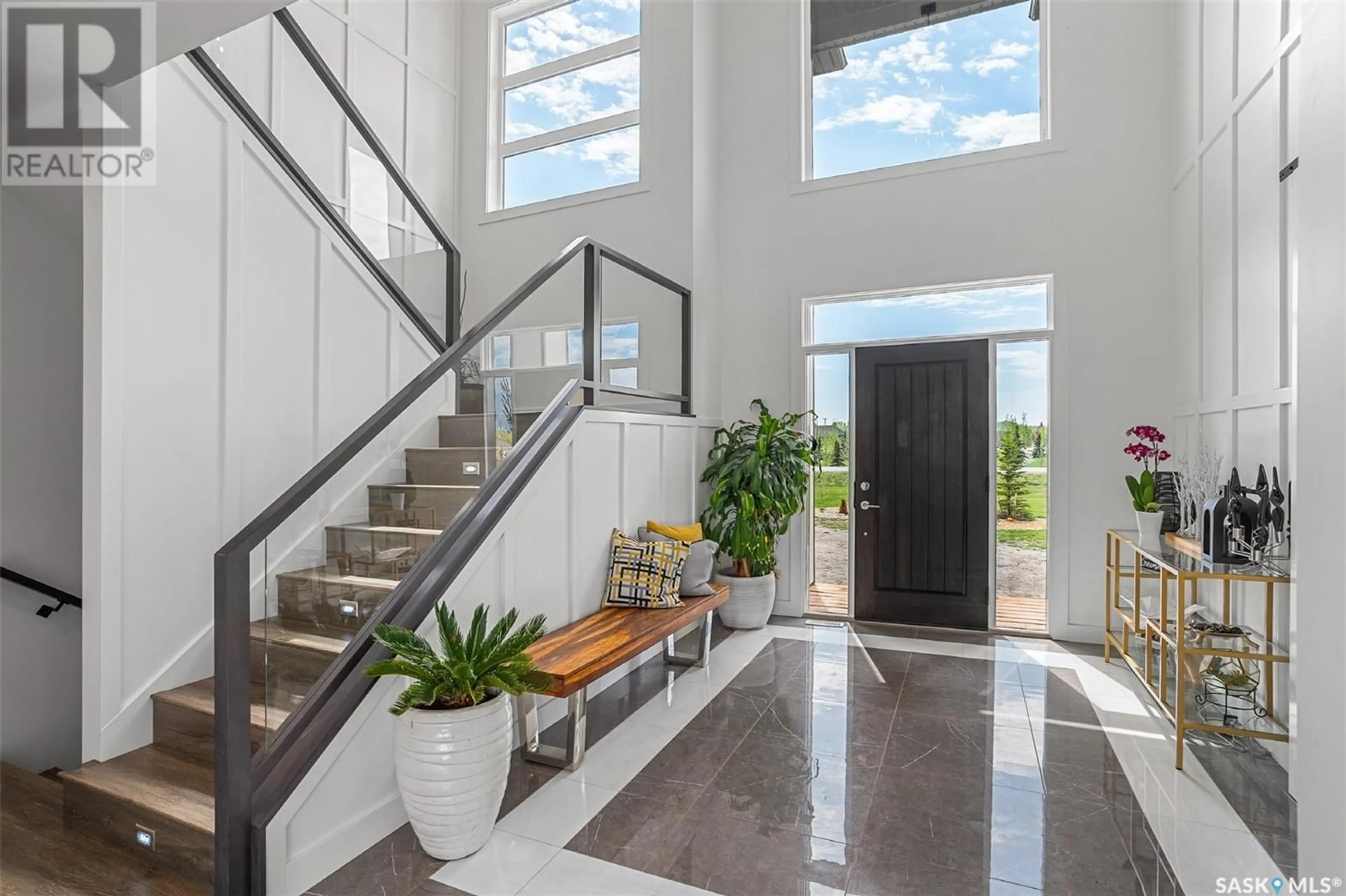 Indoor entryway for 172 GRANDVIEW TRAIL, Corman Park Rm No. 344 Saskatchewan S7T0W5