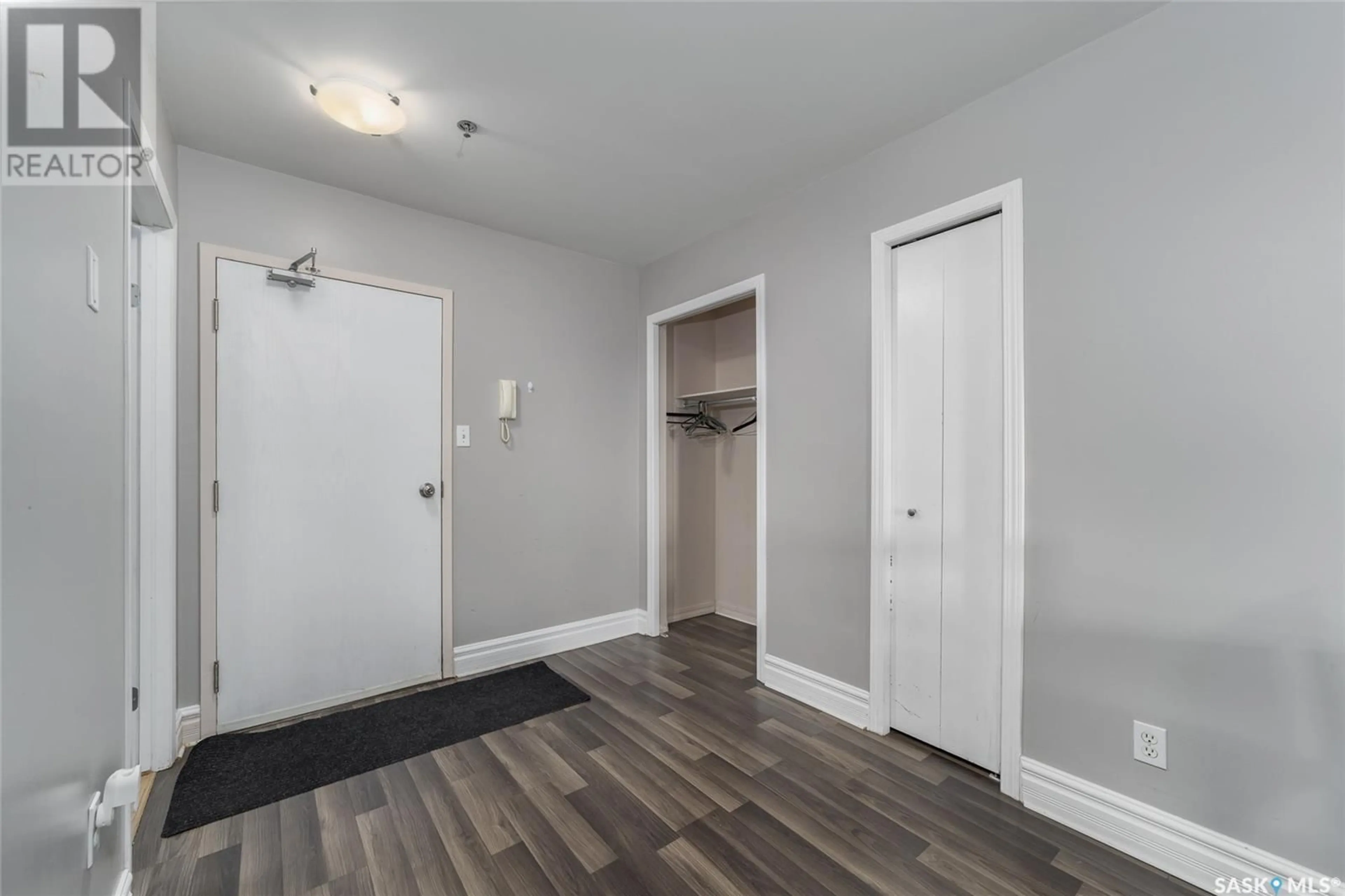 Unknown for 404 1839 SCARTH STREET, Regina Saskatchewan S4P2G9