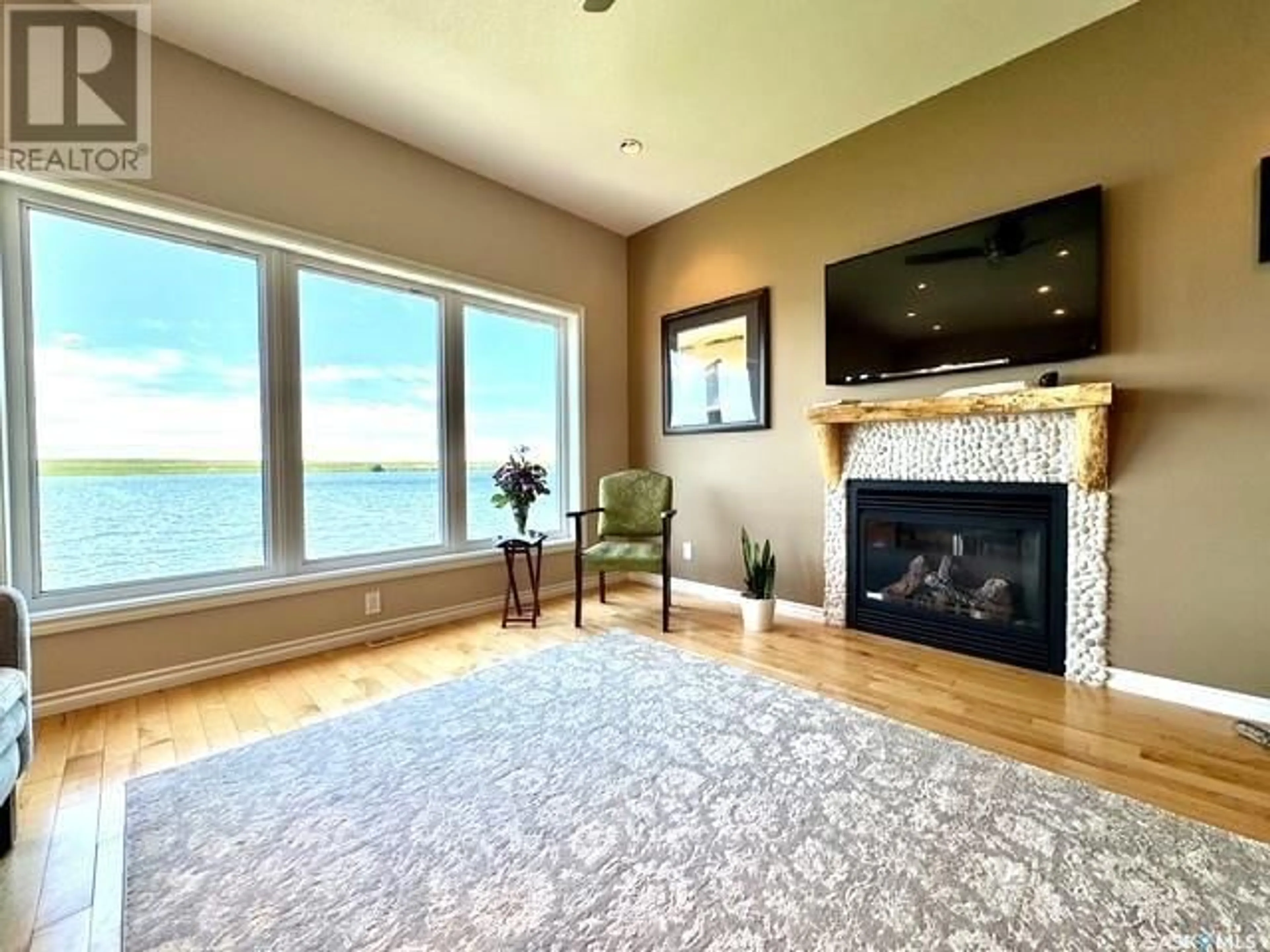 Living room with furniture, unknown for 3 LAKEVIEW DRIVE, Webb Rm No. 138 Saskatchewan S0N2N0