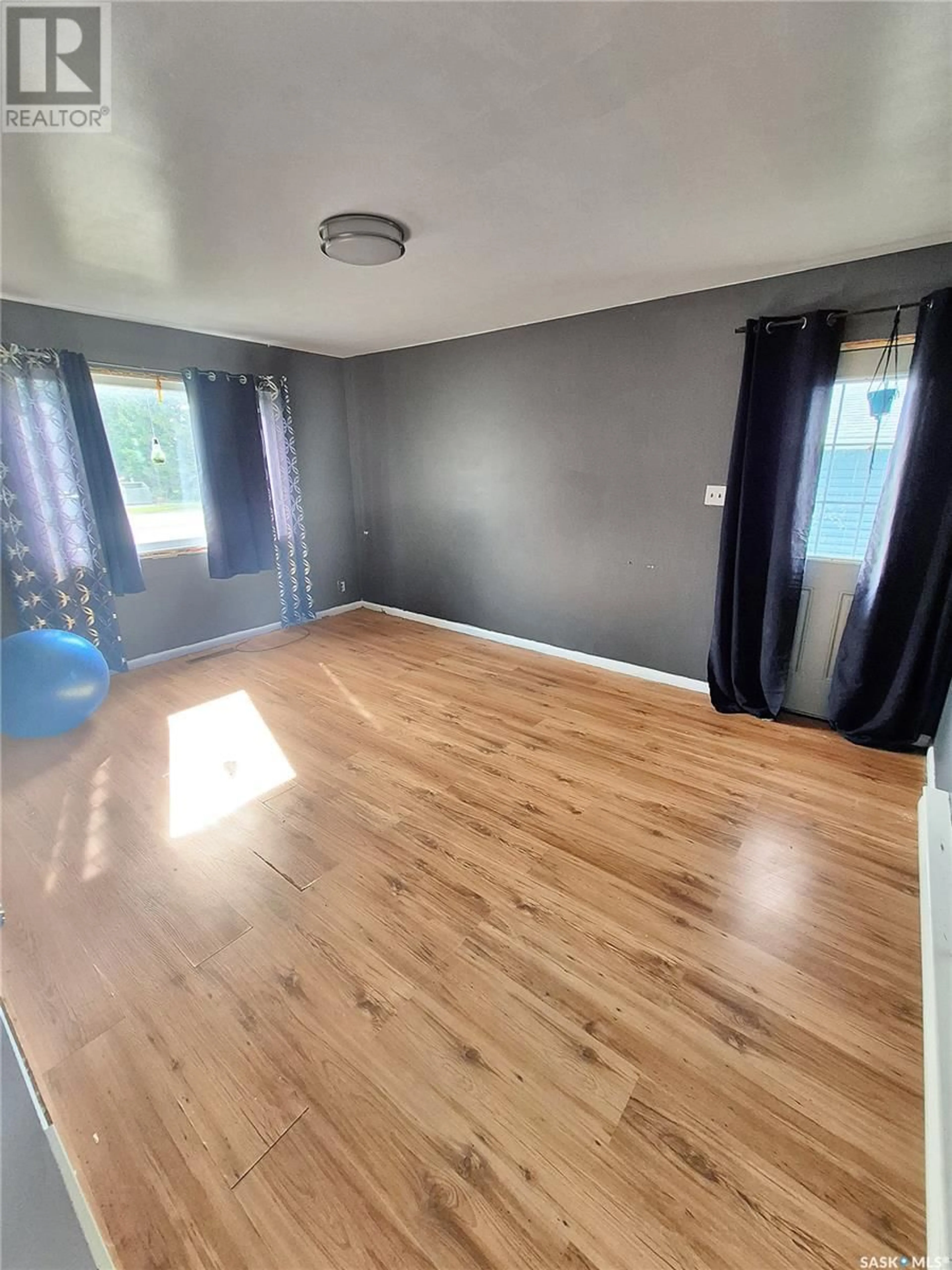 A pic of a room for 105 2ND AVENUE, Meacham Saskatchewan S0K2V0
