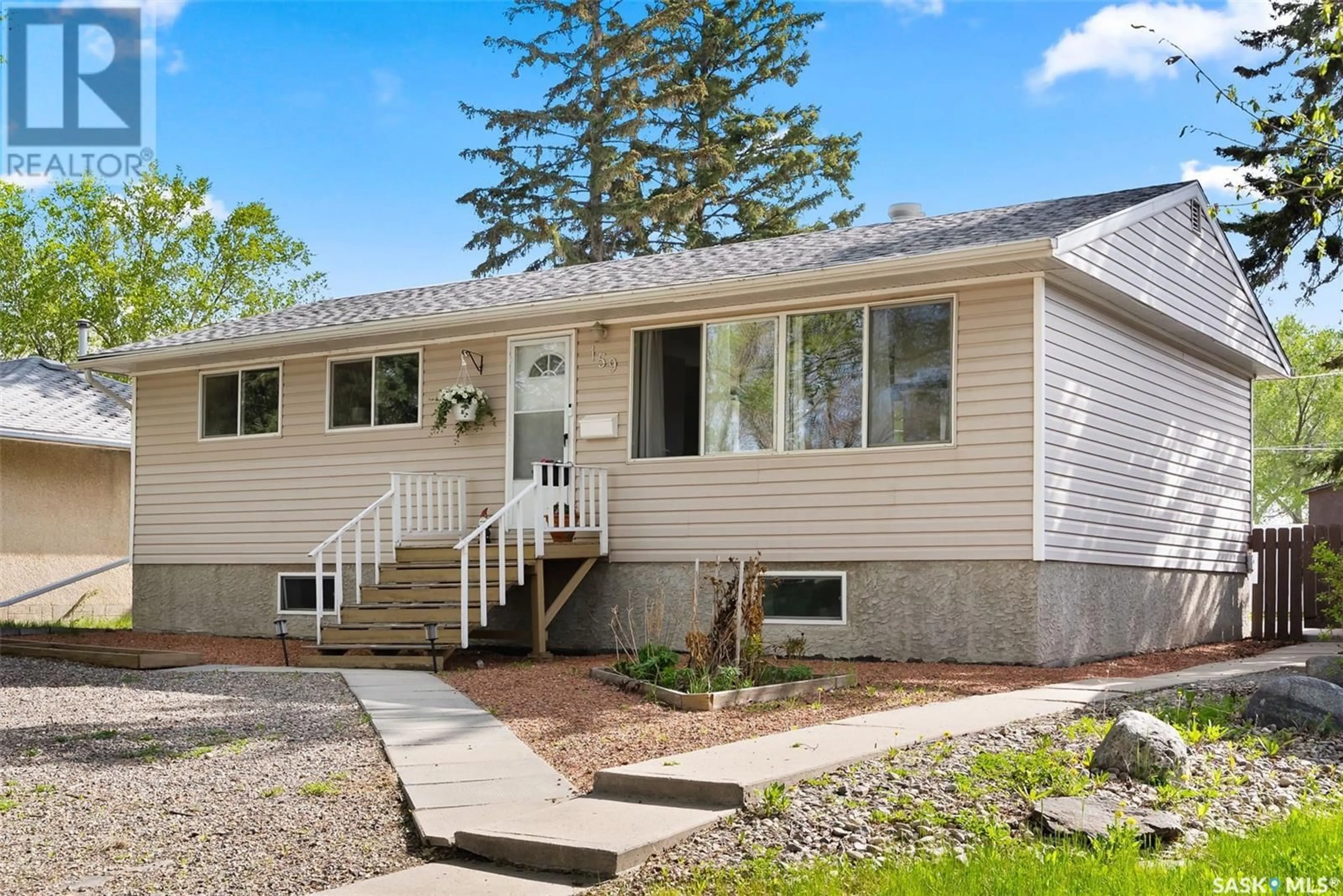 Home with vinyl exterior material, street for 159 OTTAWA STREET, Regina Saskatchewan S4R1N3