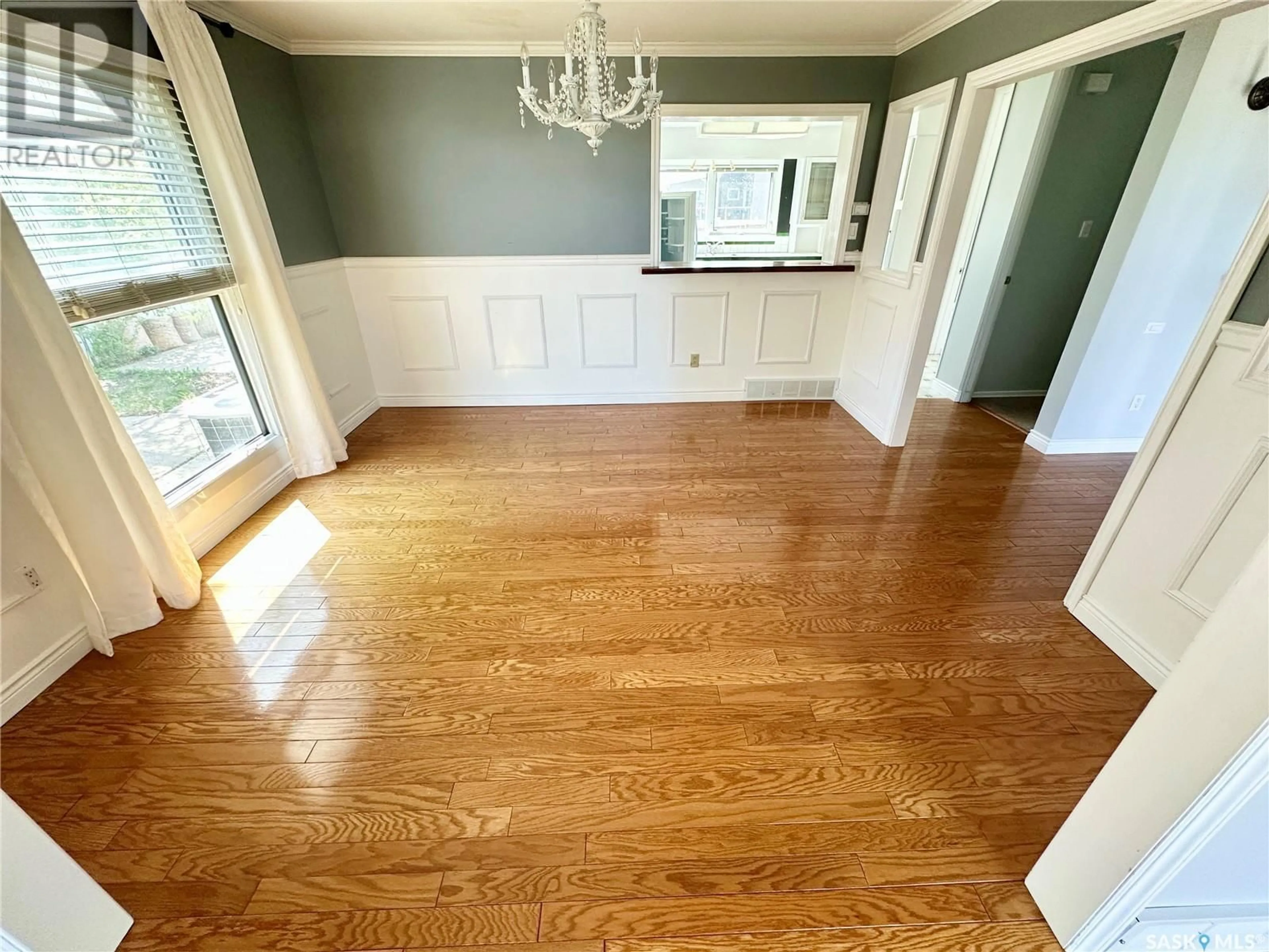 A pic of a room for 416 3RD AVENUE, Weyburn Saskatchewan S4H1R1