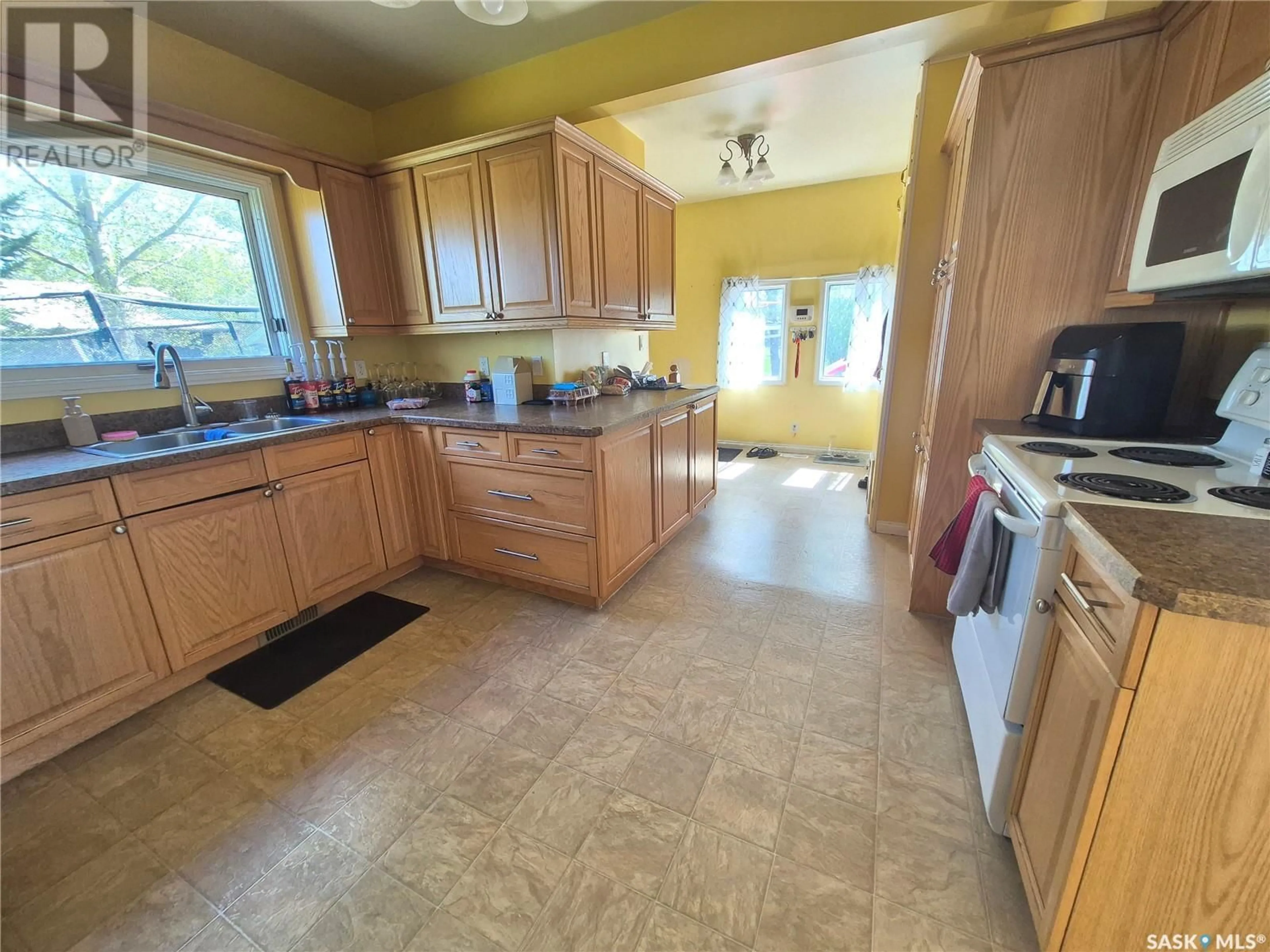 Standard kitchen, ceramic/tile floor for 39 ROULEAU STREET, Mctaggart Saskatchewan S0G3N0