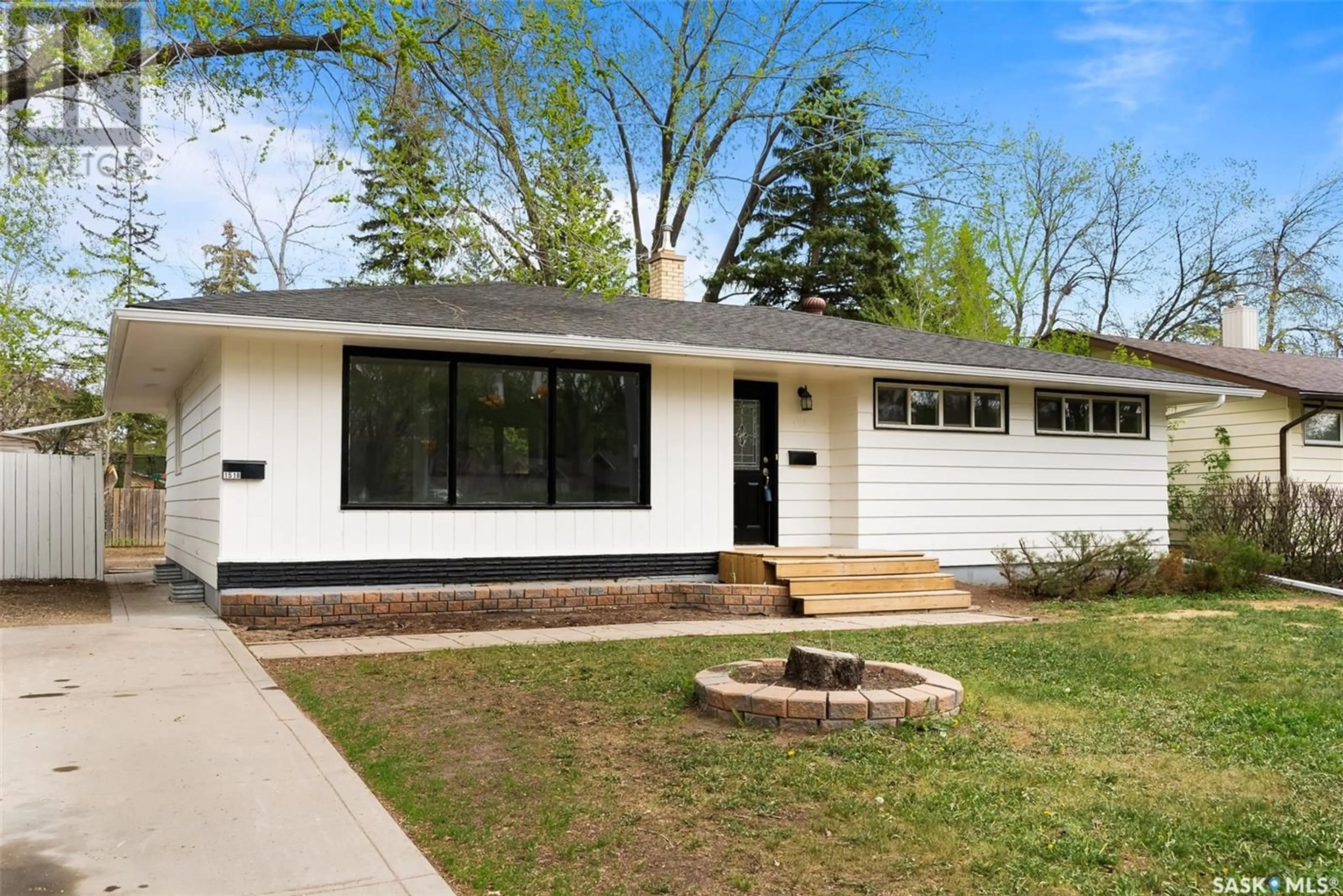 Home with vinyl exterior material, street for 151 MASSEY ROAD, Regina Saskatchewan S4S4N3