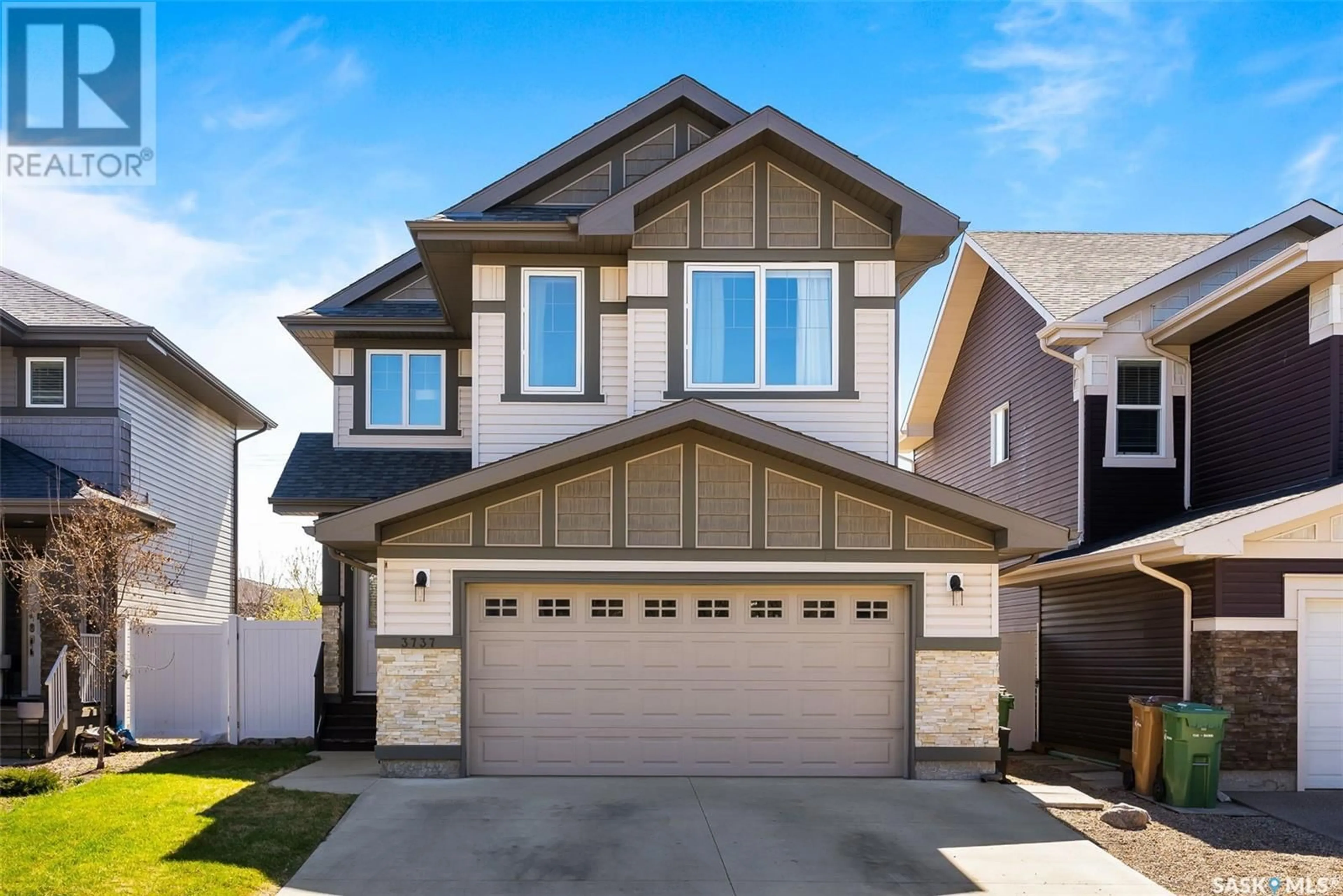 Home with vinyl exterior material, street for 3737 GREEN MOSS LANE, Regina Saskatchewan S4V1P6