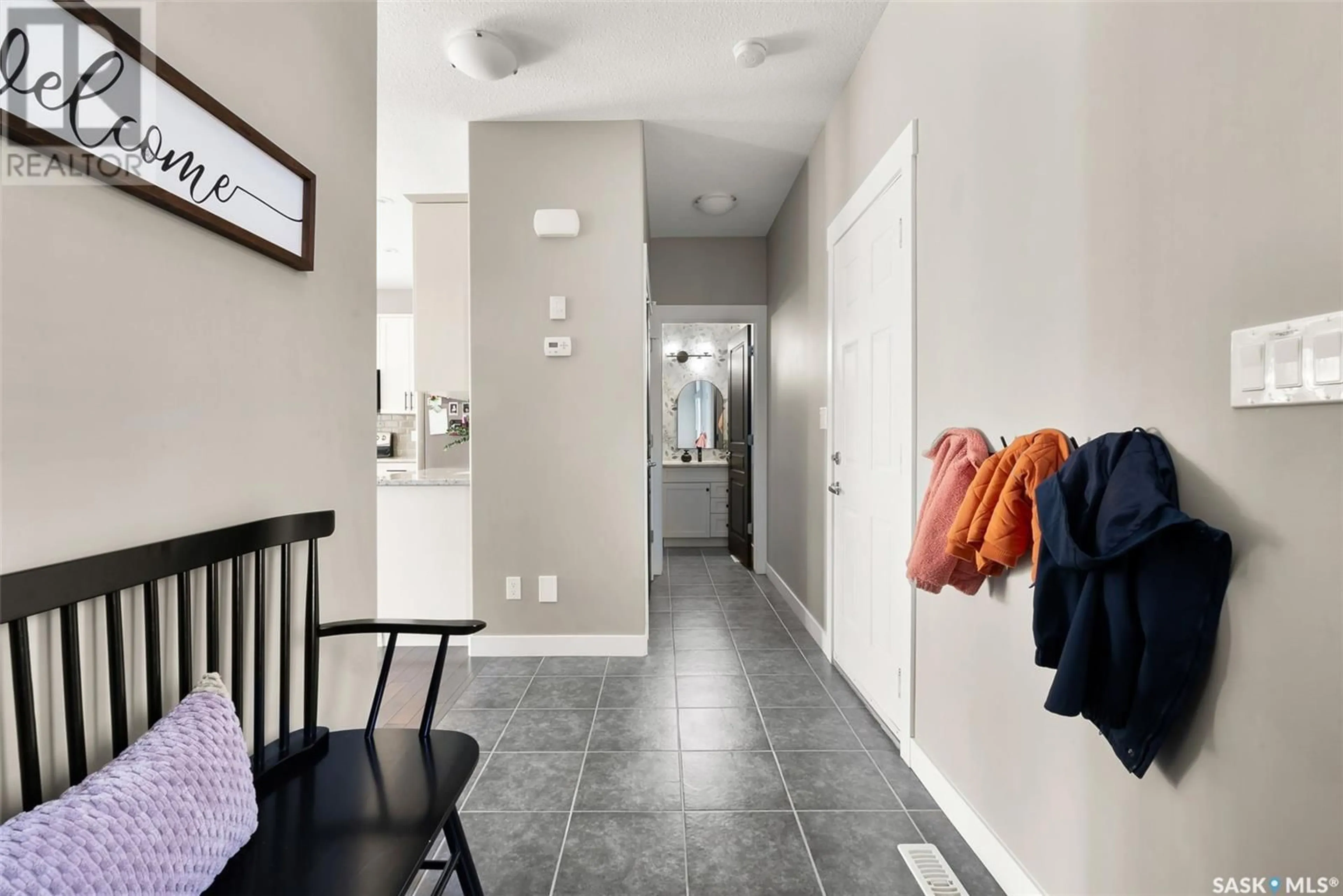 Indoor entryway for 3737 GREEN MOSS LANE, Regina Saskatchewan S4V1P6