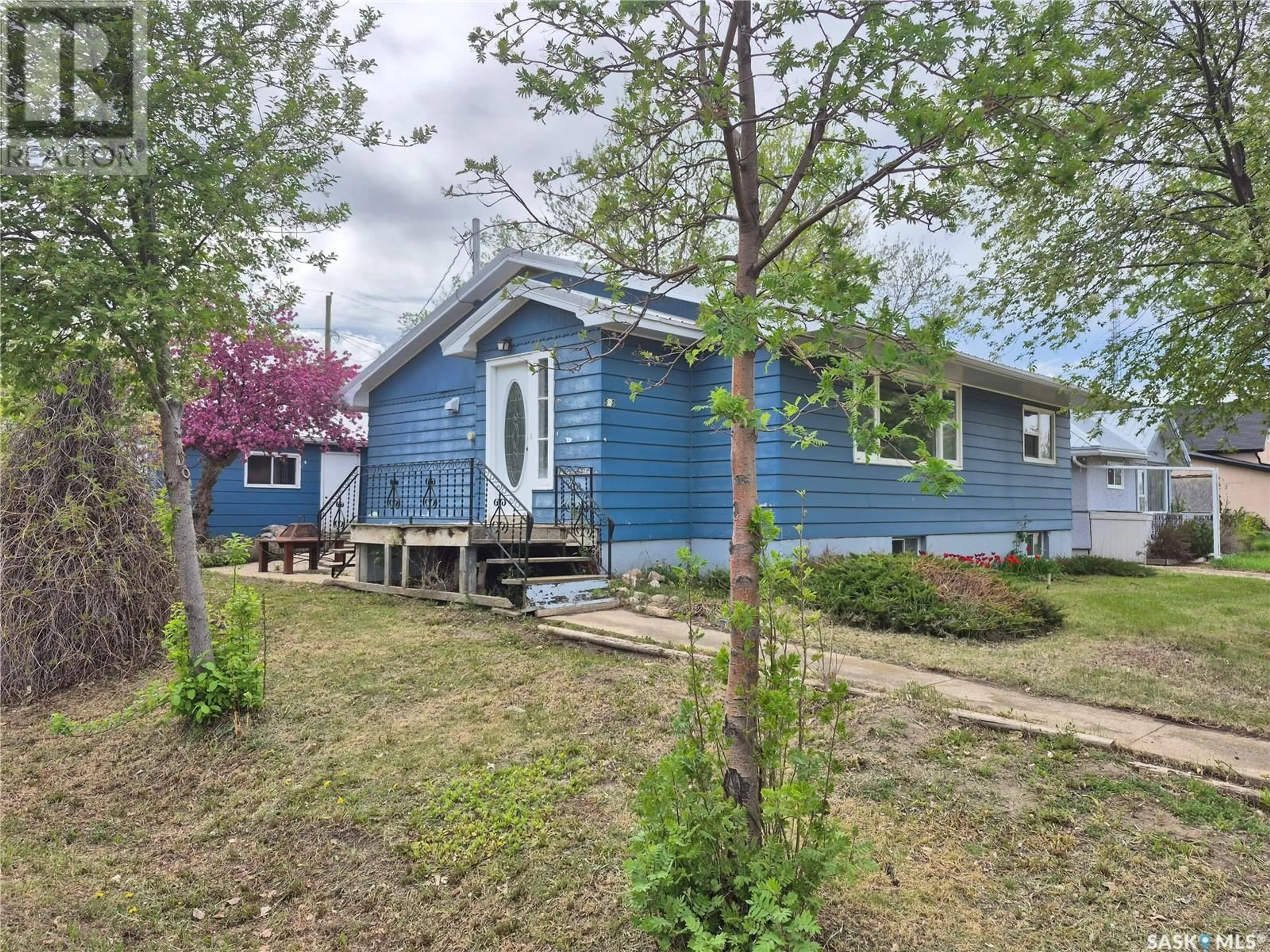 Unknown for 502 HEALY AVENUE, Radville Saskatchewan S0C2G0