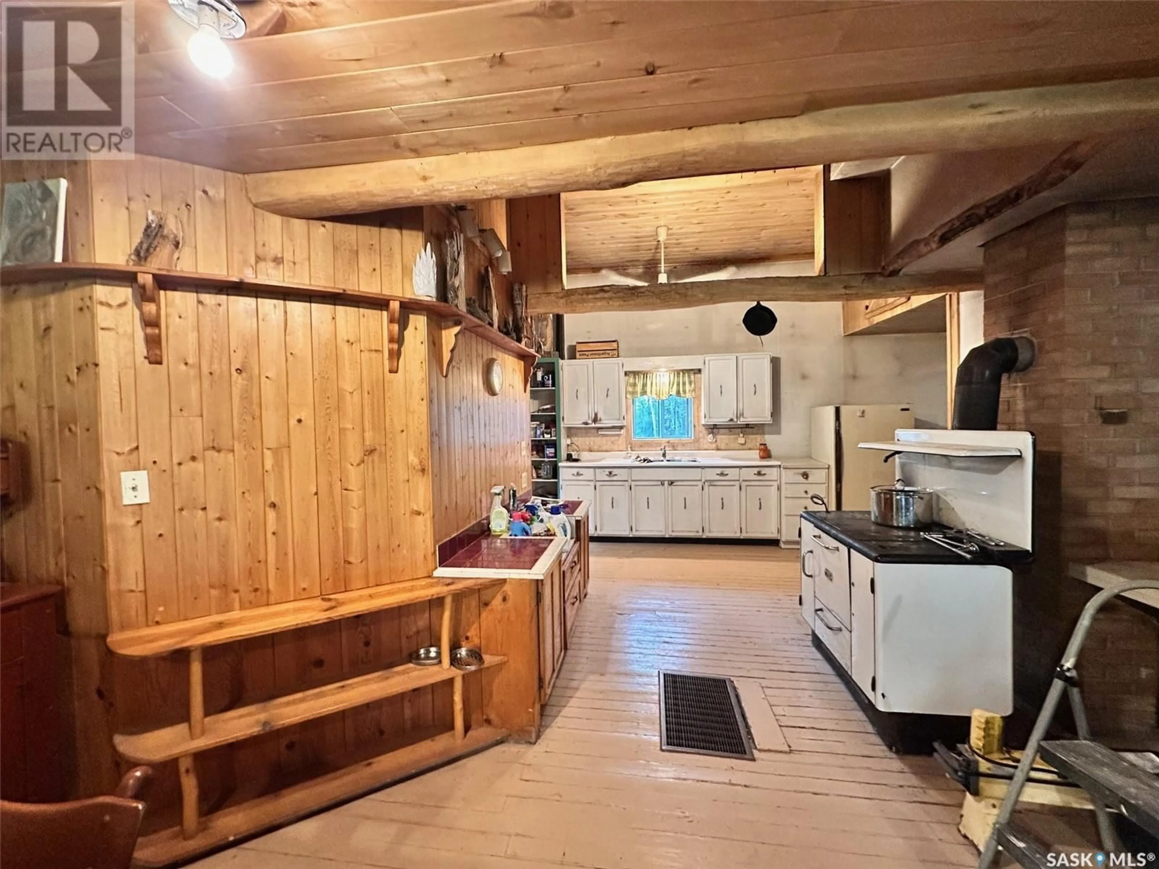 Rustic kitchen, unknown for Quarter - LALONDE, Spiritwood Rm No. 496 Saskatchewan S0J2M0