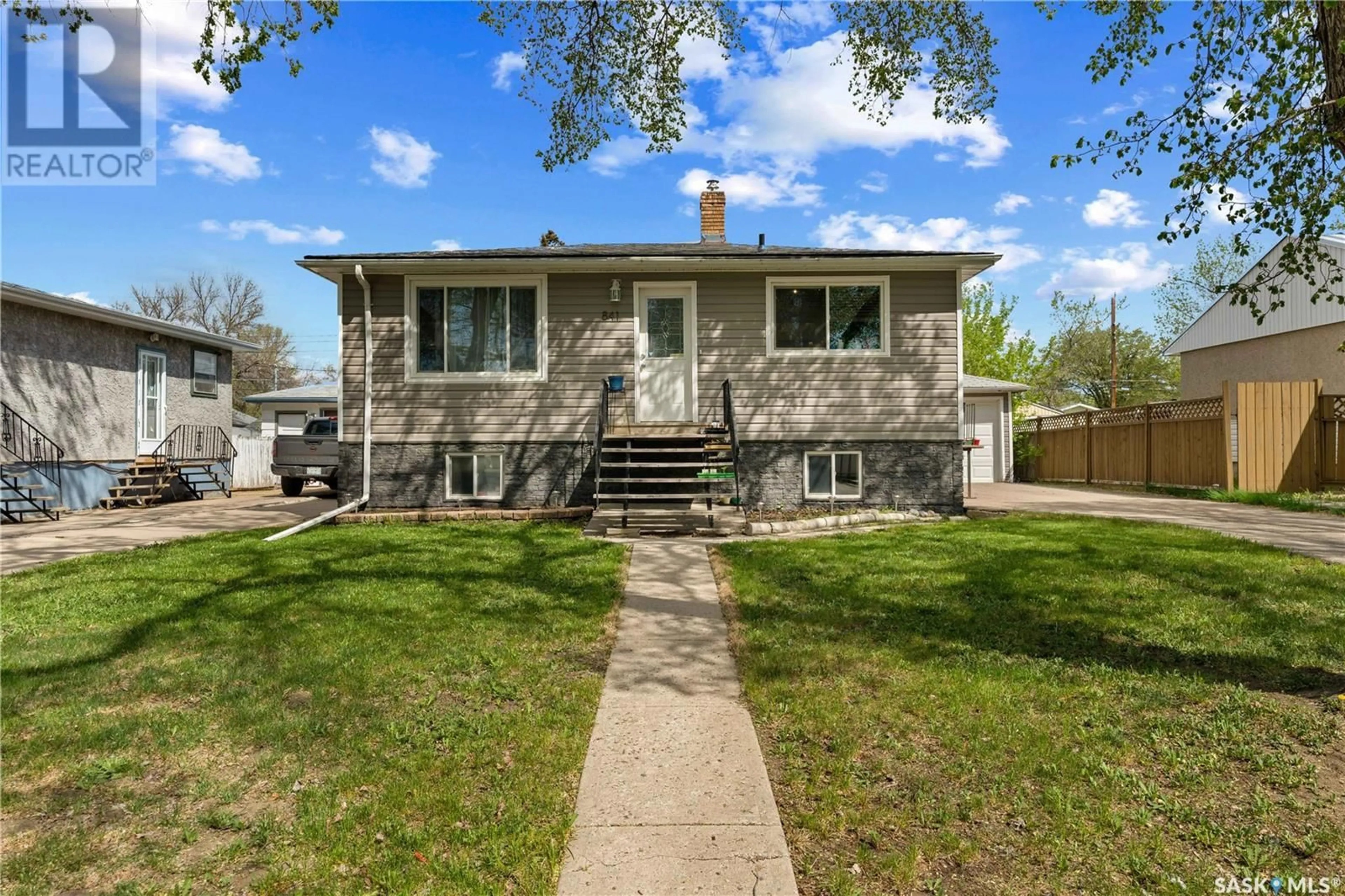 Home with vinyl exterior material, street for 841 ROYAL STREET, Regina Saskatchewan S4T4Z5