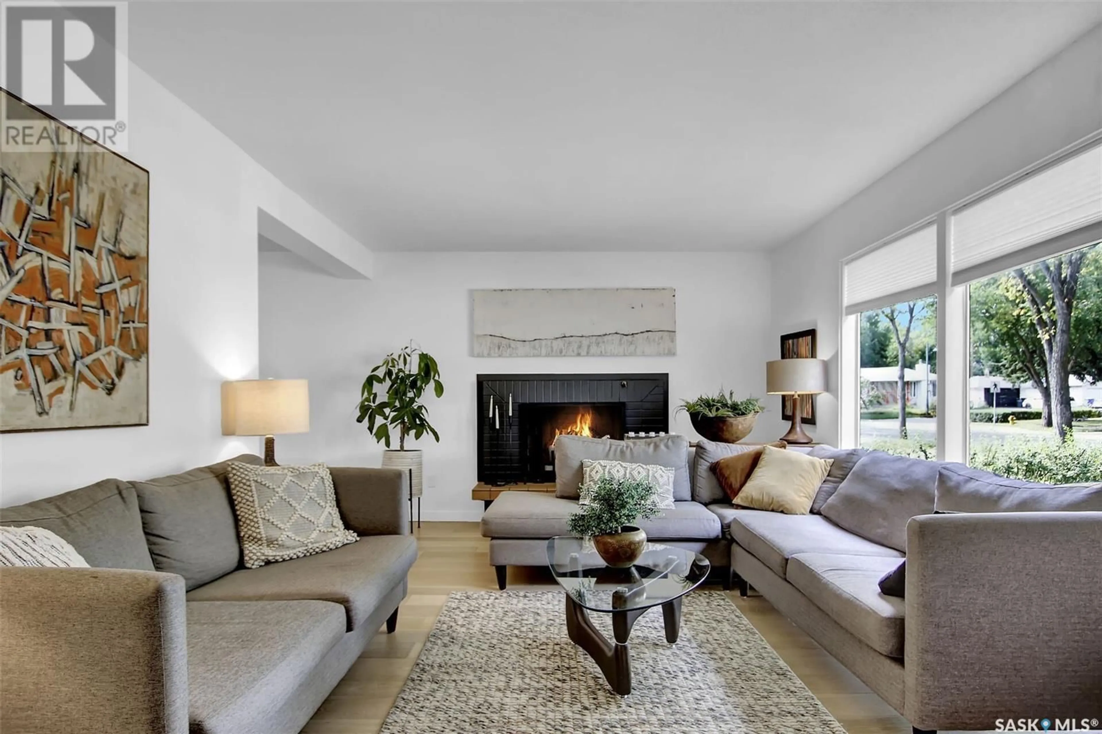 Living room with furniture, unknown for 3113 GRANT ROAD, Regina Saskatchewan S4S5G9