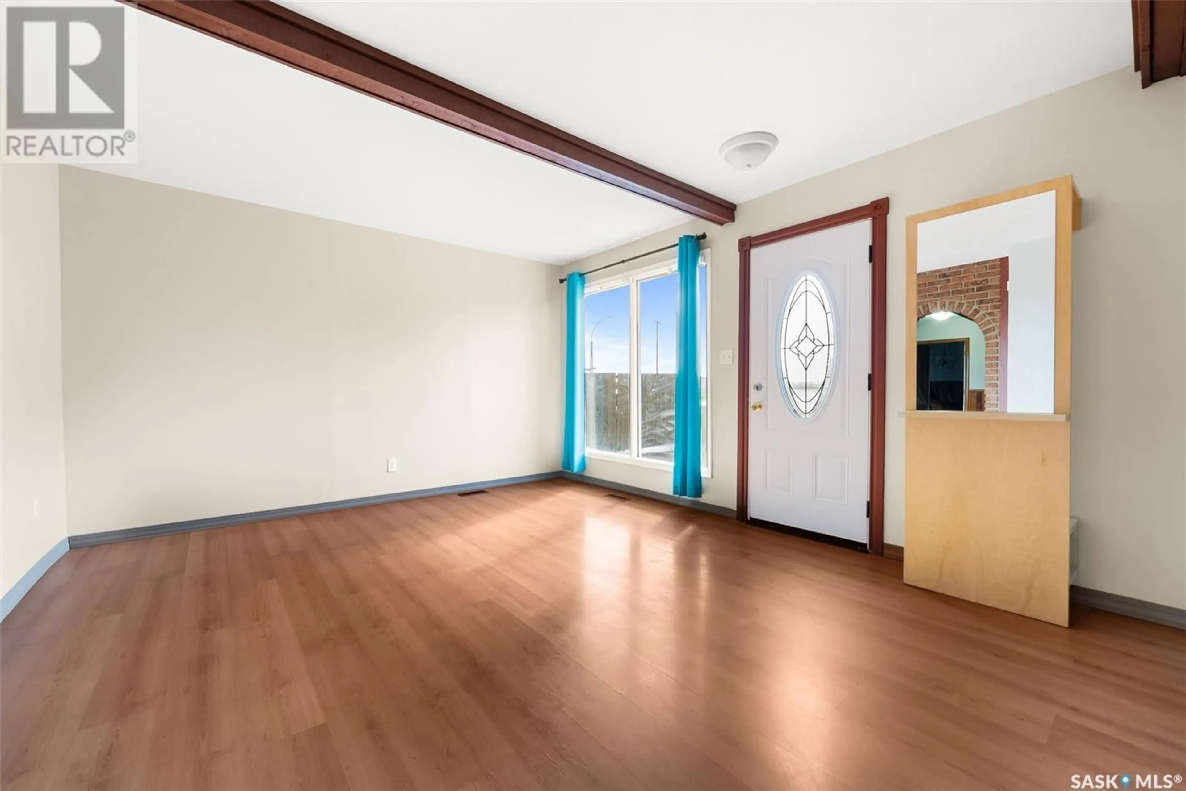 A pic of a room for 467 YORK STREET, Regina Saskatchewan S4R4W7
