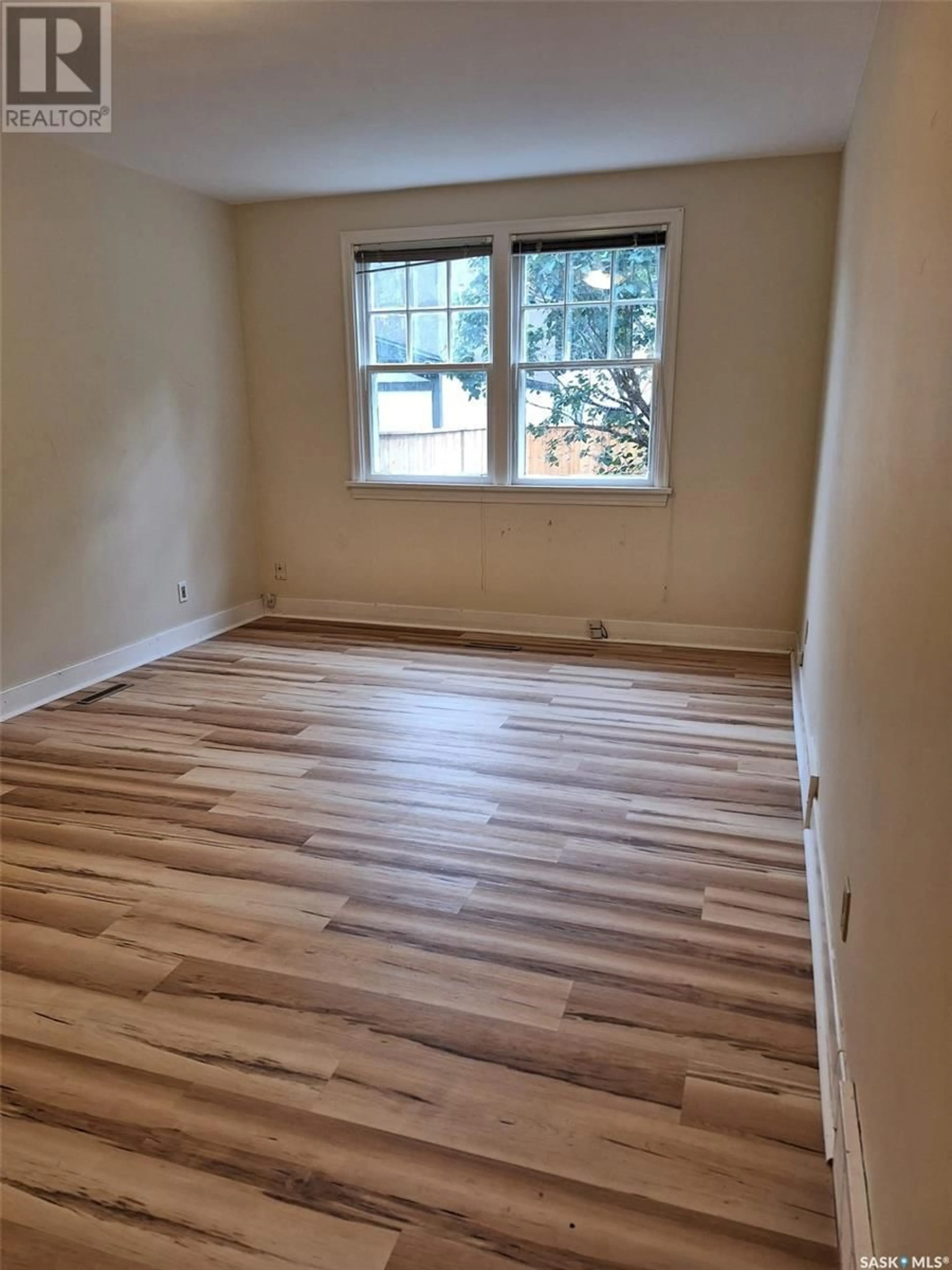 A pic of a room for 312 MCKINNON AVENUE, Saskatoon Saskatchewan S7N1J6