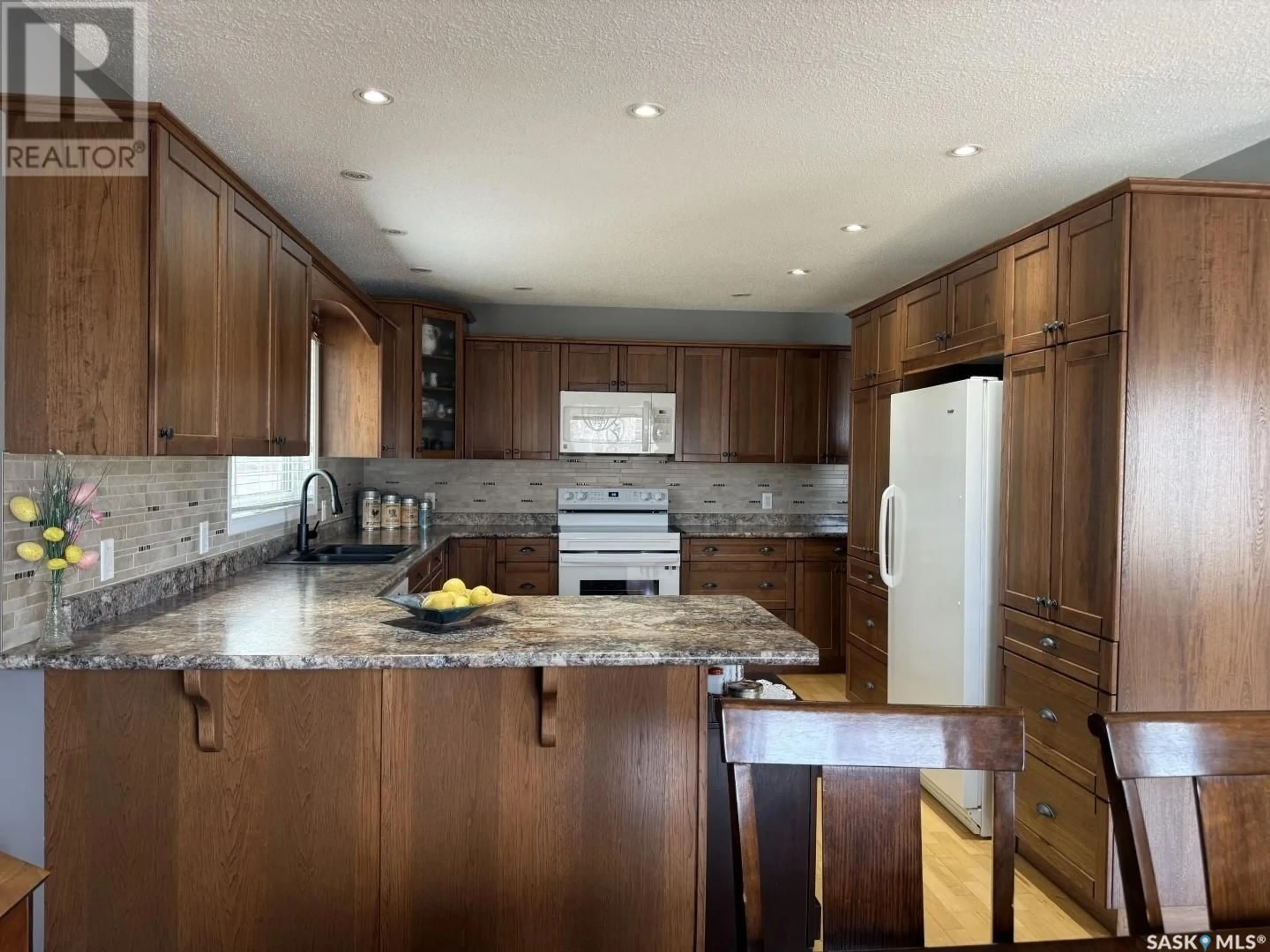 Open concept kitchen, unknown for 1 VALECREST PLACE, Tisdale Saskatchewan S0E1T0