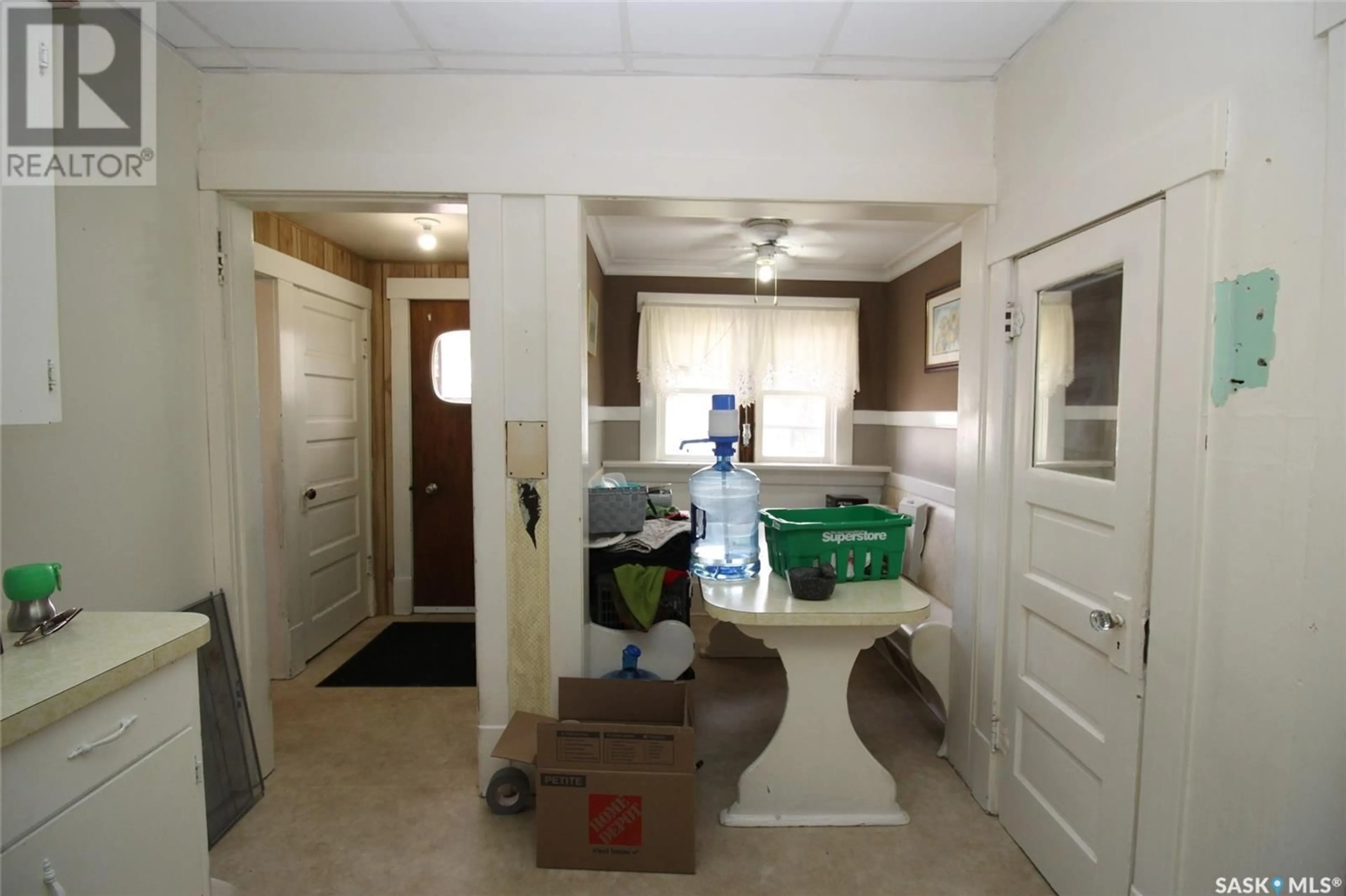 Unknown for 512 1ST STREET, Shaunavon Saskatchewan S0N2M0