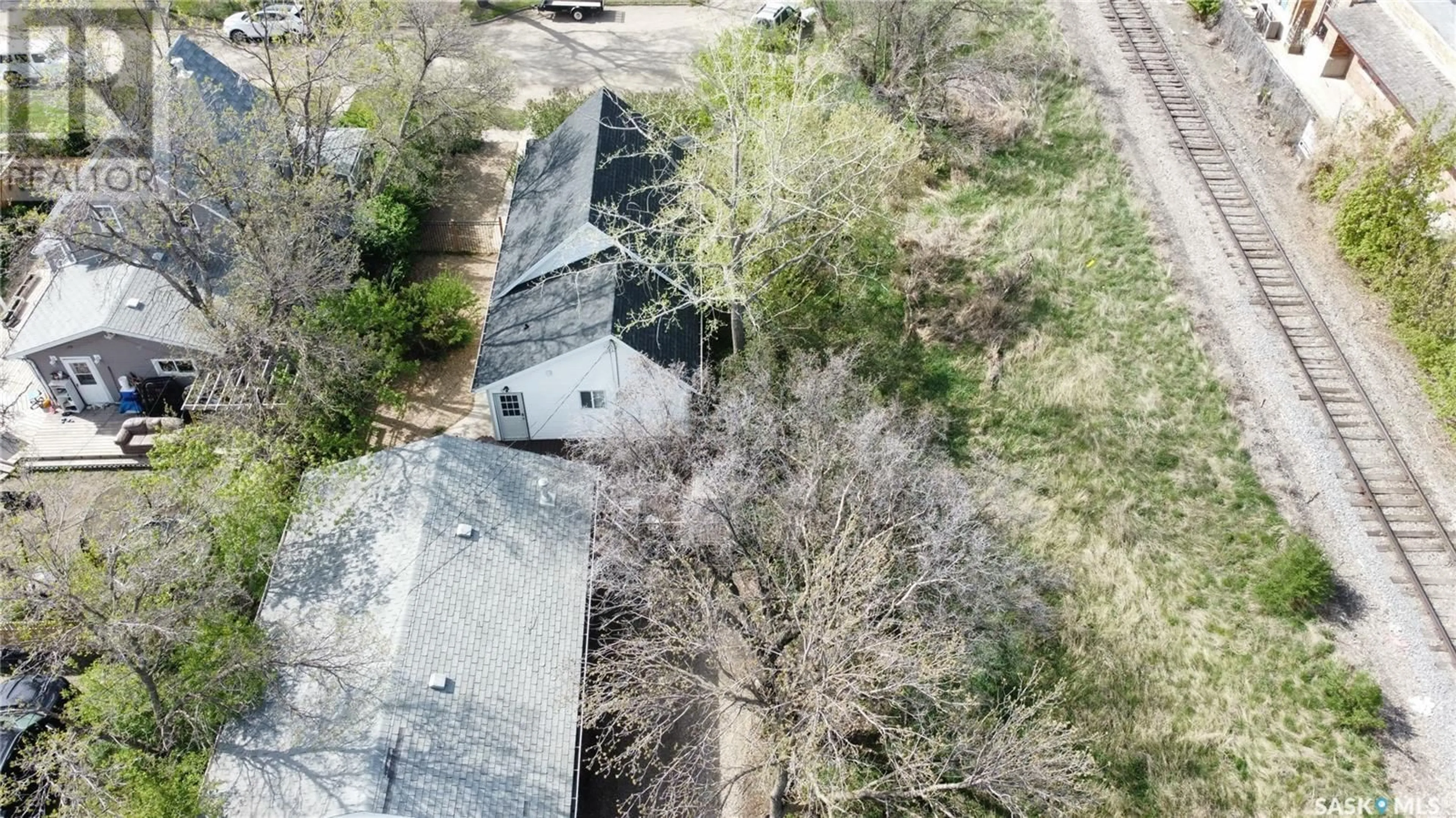 A pic from outside/outdoor area/front of a property/back of a property/a pic from drone, unknown for 354 STADACONA STREET, Moose Jaw Saskatchewan S6H0J6