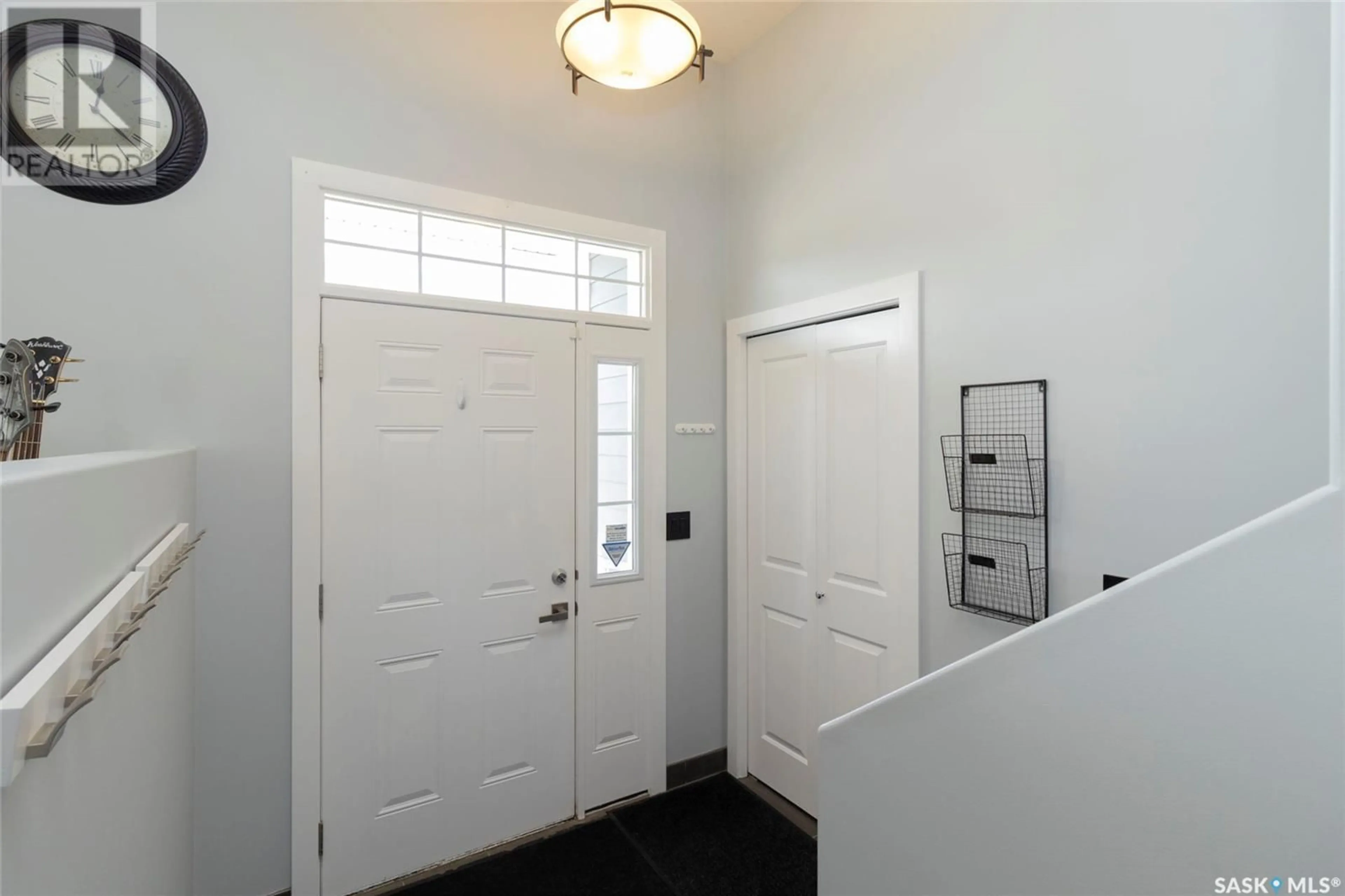 Indoor entryway for 227 MEADOWS BOULEVARD, Saskatoon Saskatchewan S7V0E9