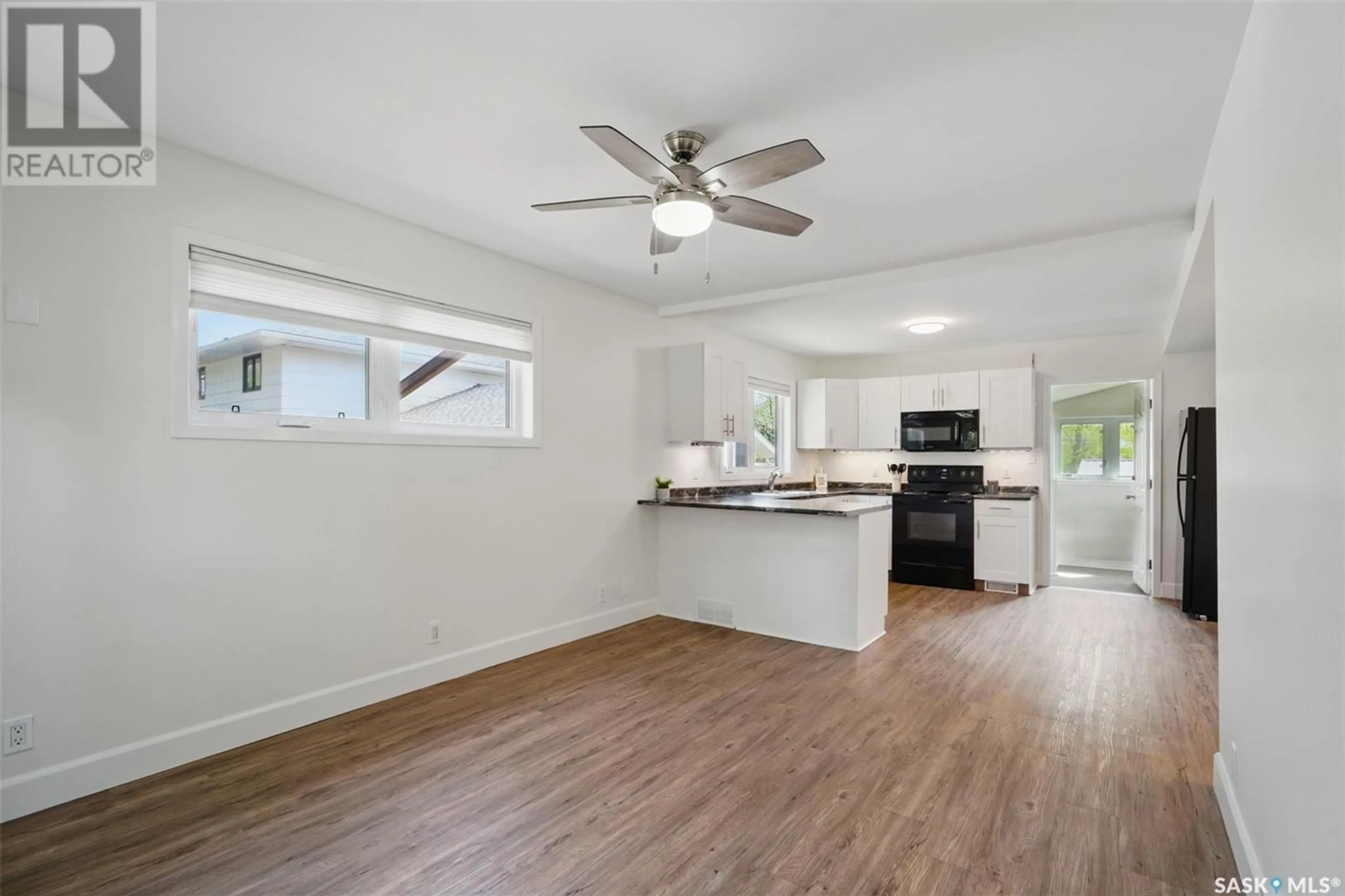Open concept kitchen, unknown for 730 6TH STREET, Saskatoon Saskatchewan S7H1C4
