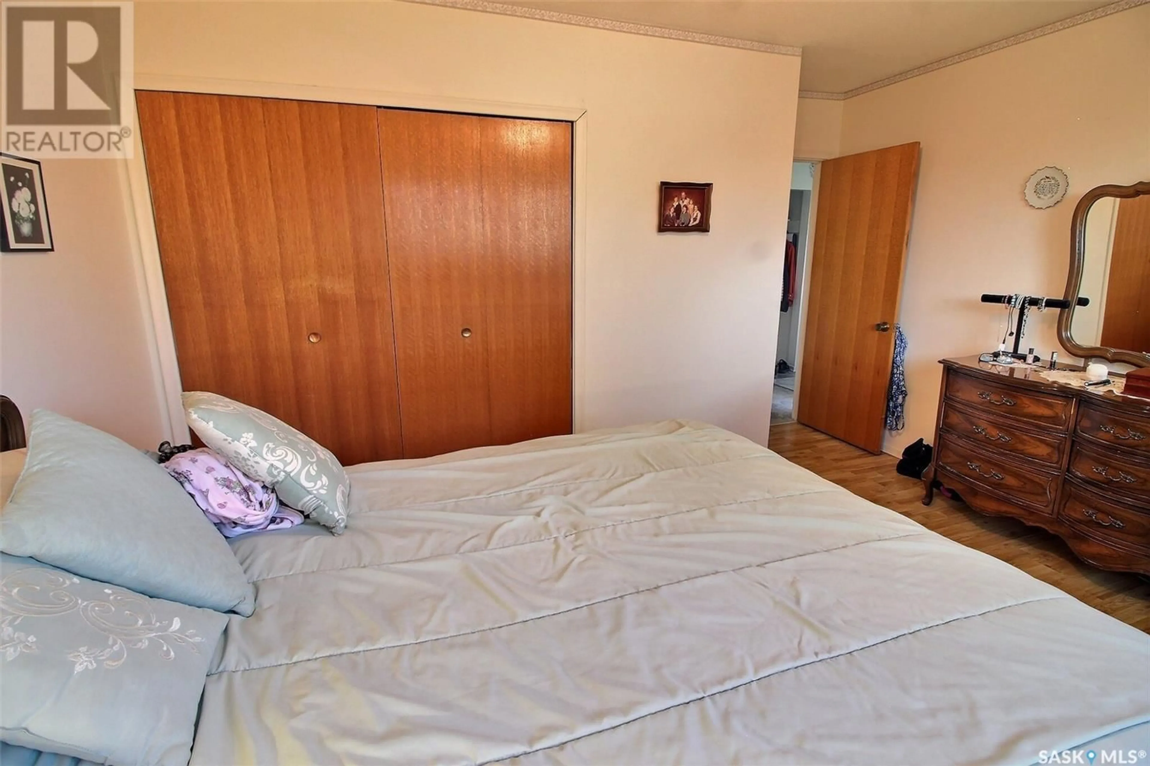 A pic of a room for 1310 1ST STREET, Prince Albert Saskatchewan S6V0E3