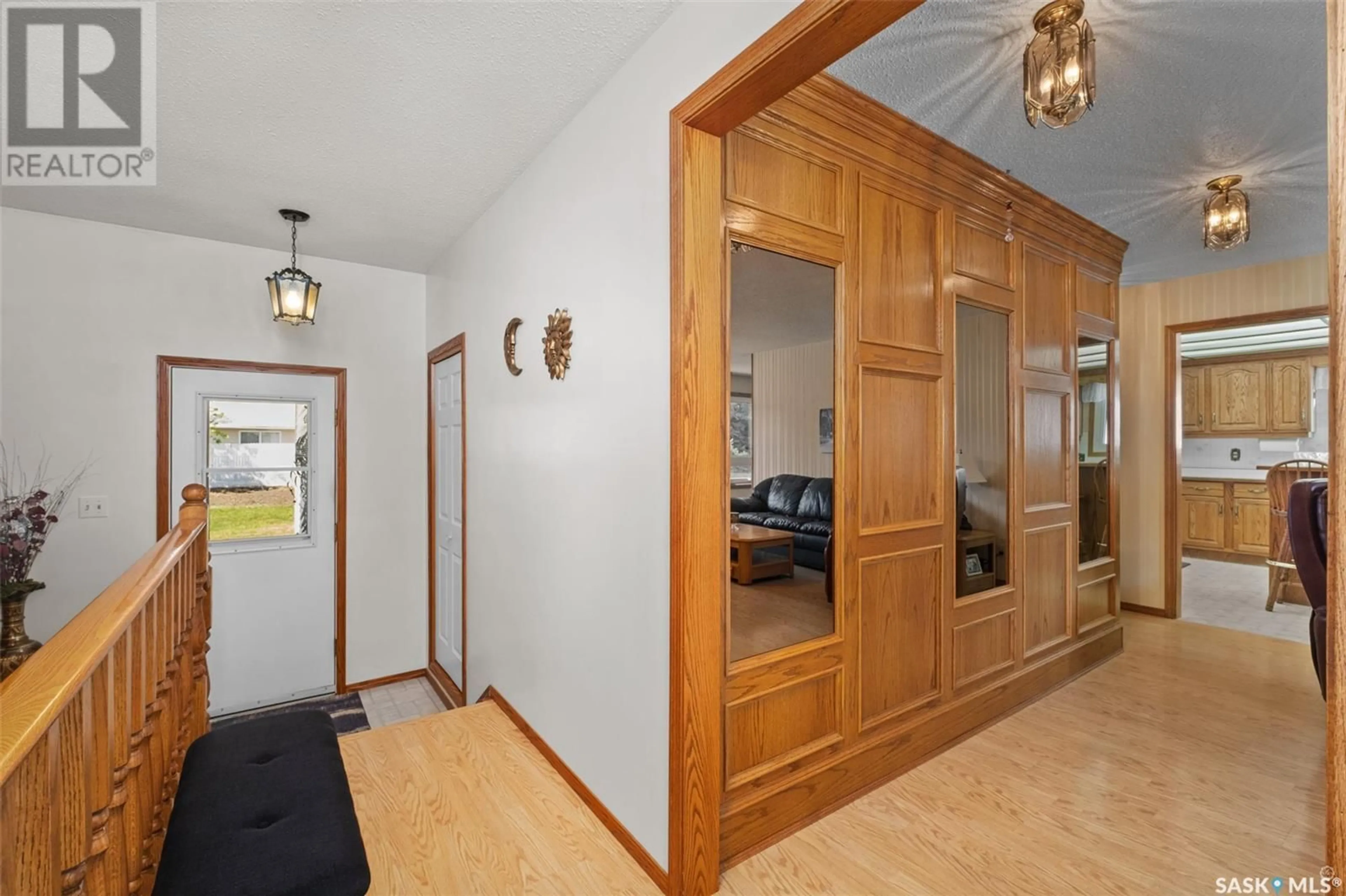 Indoor foyer for 1306 MCKAY DRIVE, Prince Albert Saskatchewan S6V5T9