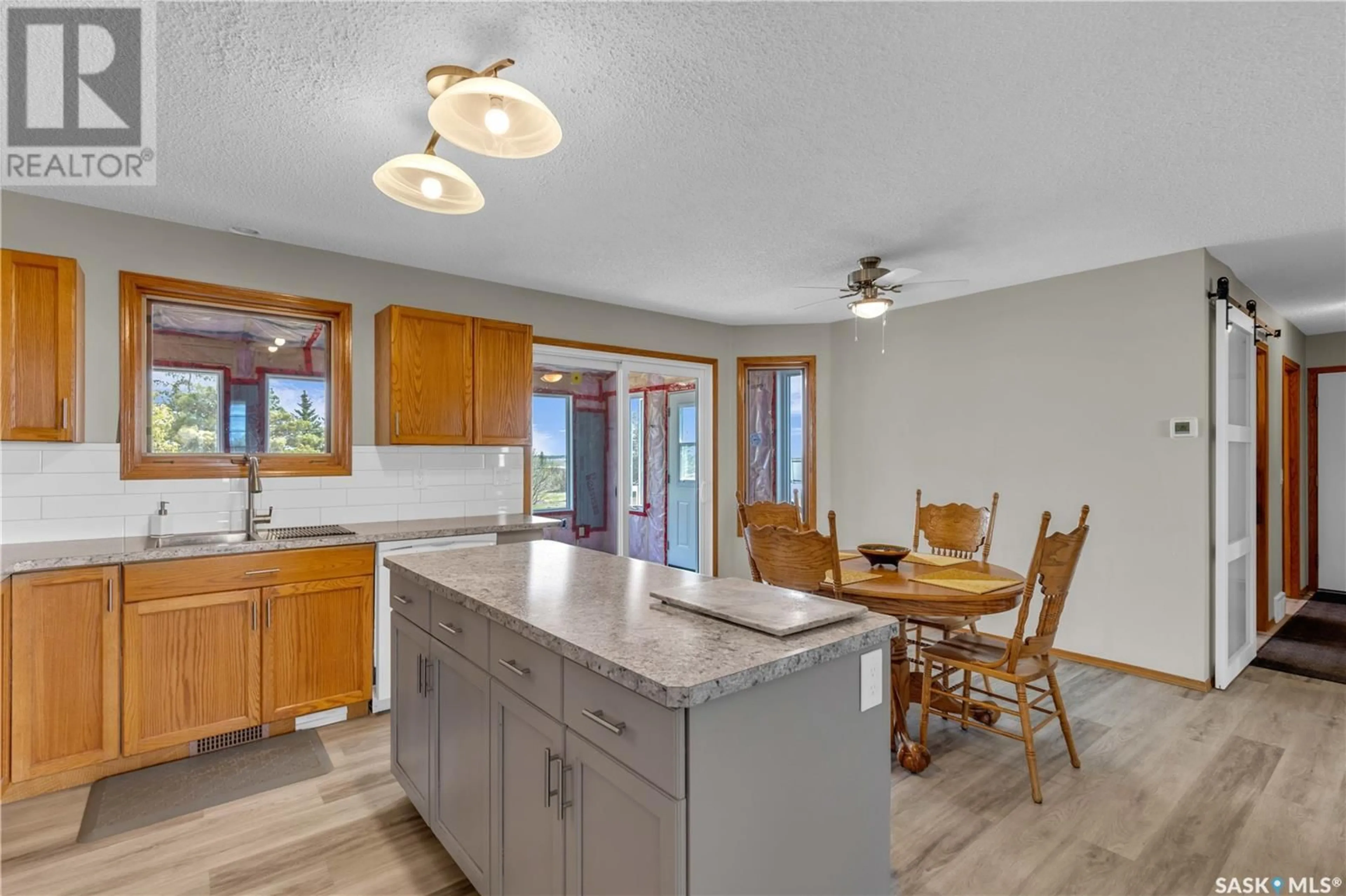 Open concept kitchen, unknown for GETSON ACREAGE, Corman Park Rm No. 344 Saskatchewan S7K3J8