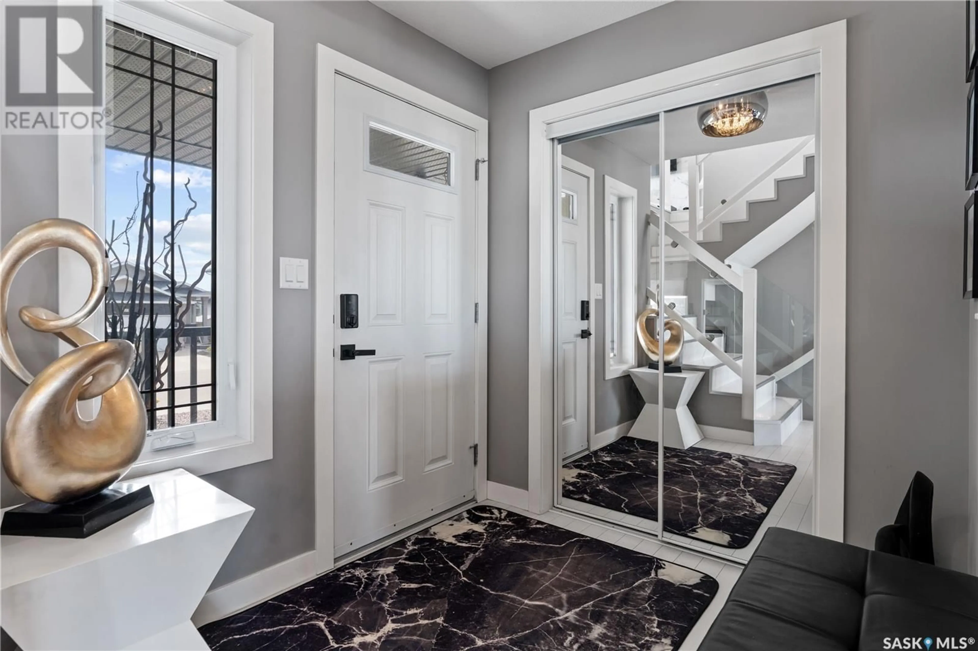 Indoor entryway for 5138 ANTHONY WAY, Regina Saskatchewan S4X0H2