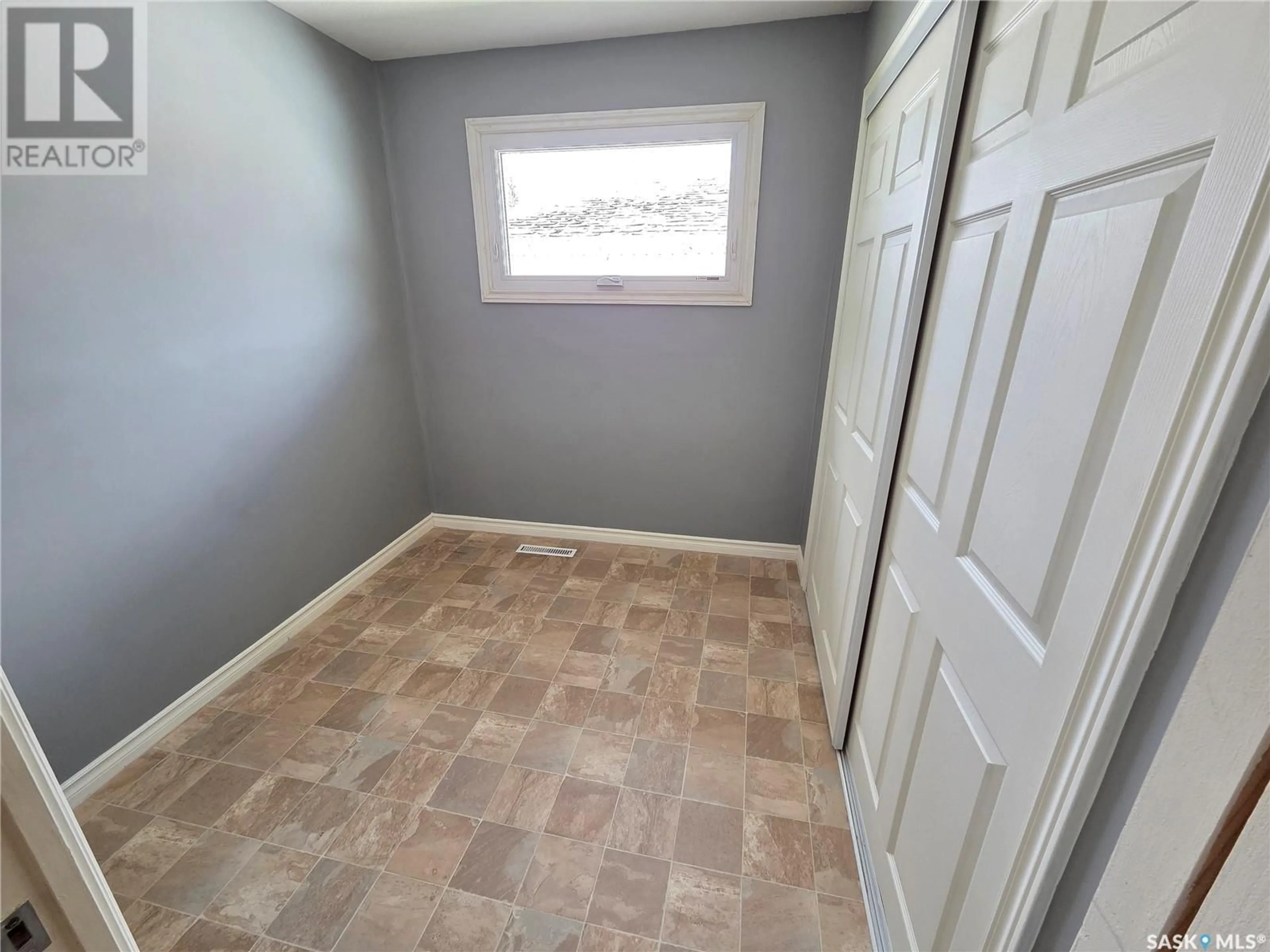 A pic of a room for 375 MONTREAL STREET, Regina Saskatchewan S4R1L2