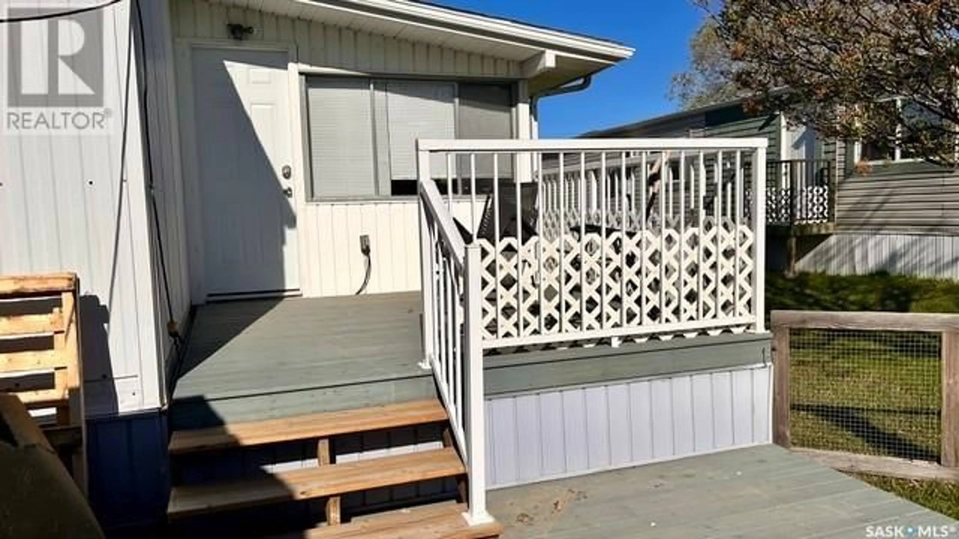 Patio, street for E - E49 12TH AVENUE, Regina Saskatchewan S4N0M6